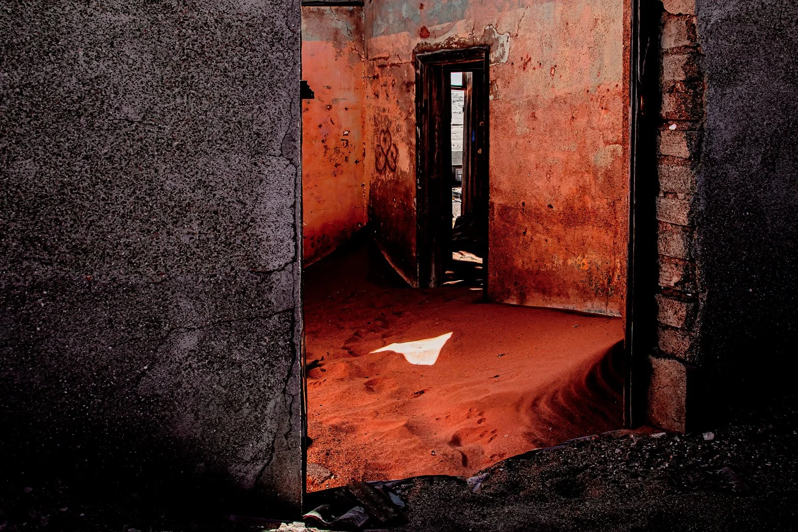 Through cracked thresholds