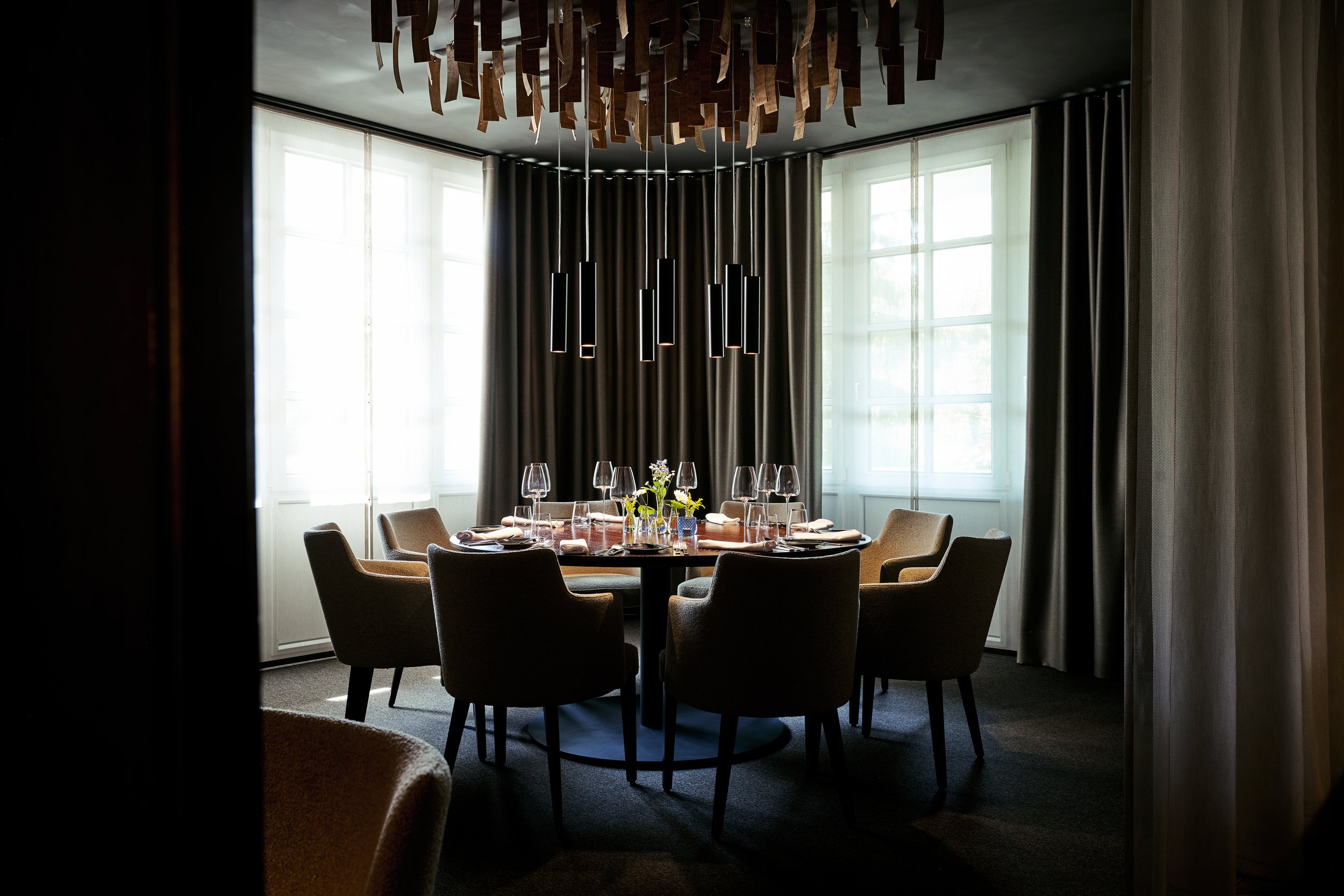 Renovierung zweier Gasträume eines Landhauses