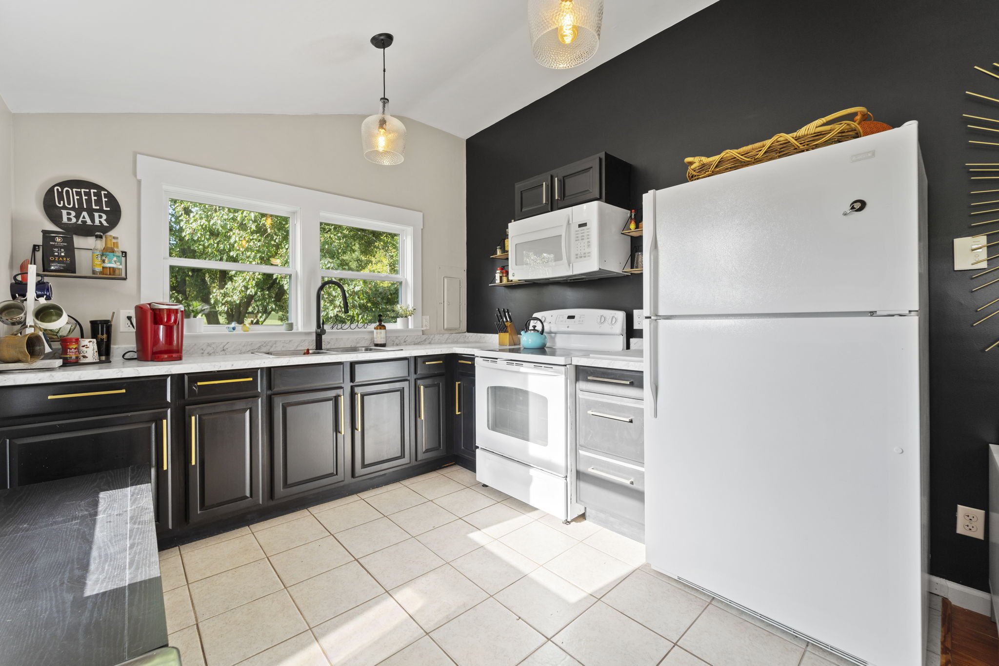 The River House kitchen.jpg