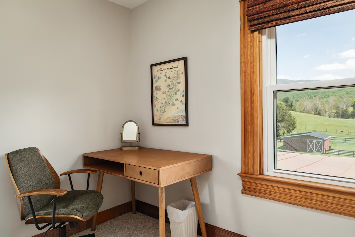 28-the-heritage-house-bedroom-desk-mountain-view.png