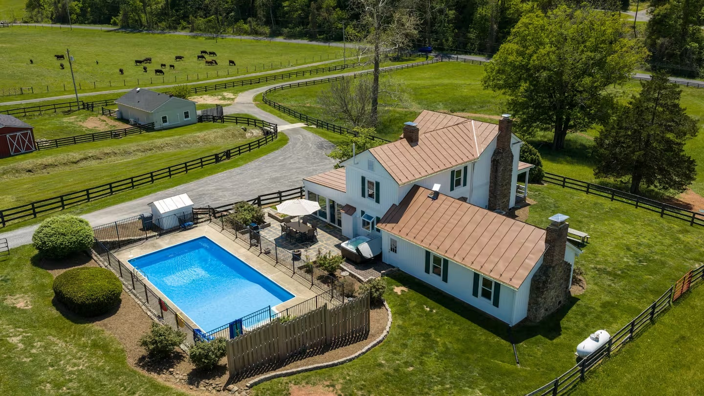 10-the-heritage-house-pool-aerial-view.png