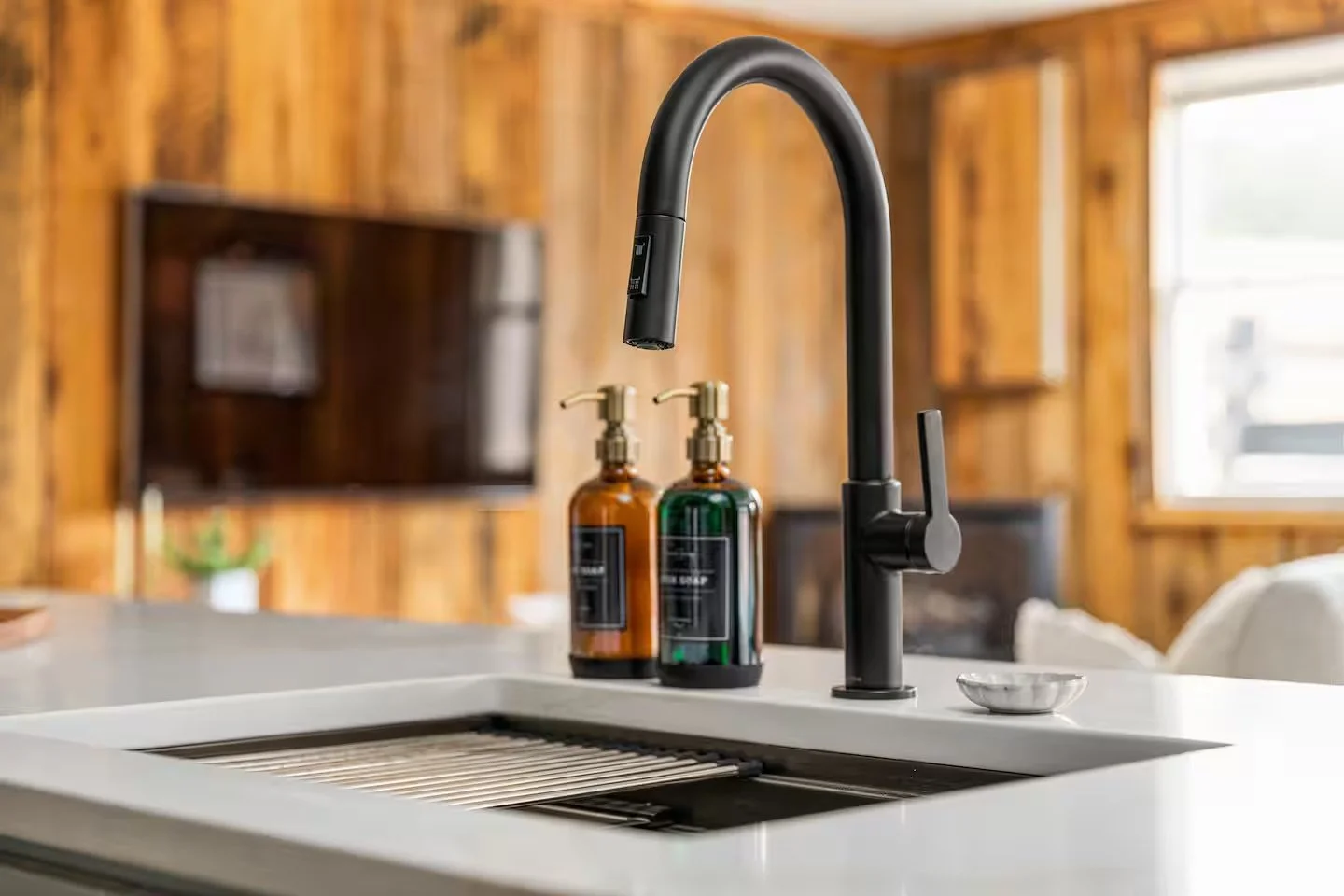 18-kitchen-sink-detail.jpg