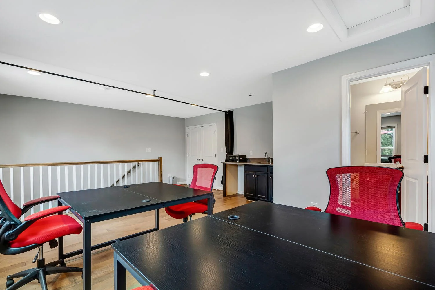 020-048-Interior-1500x1000.jpg