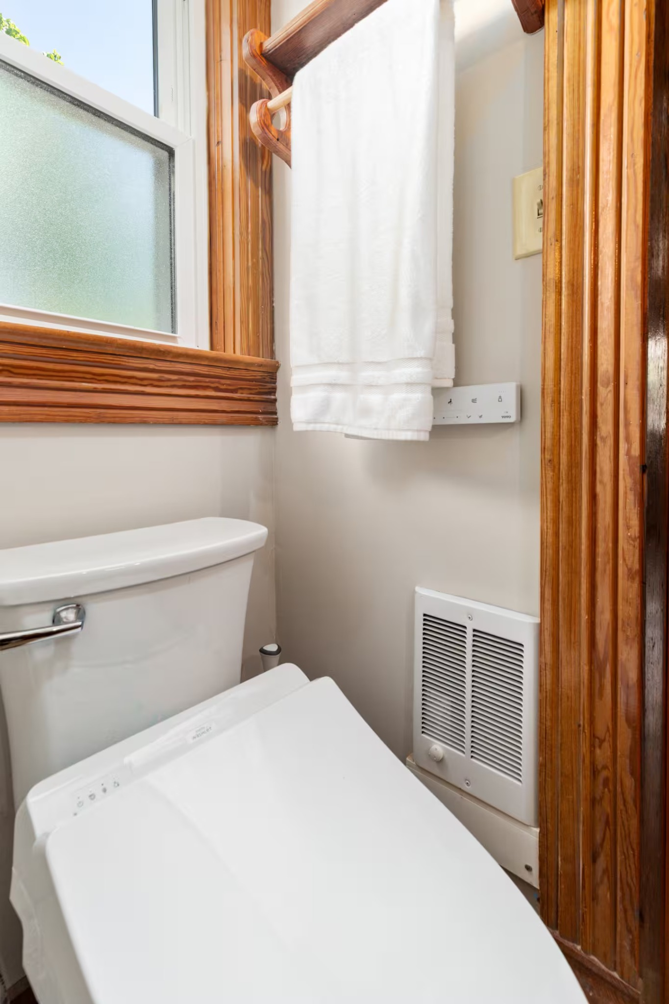 16-the-heritage-house-half-bathroom-bidet.png