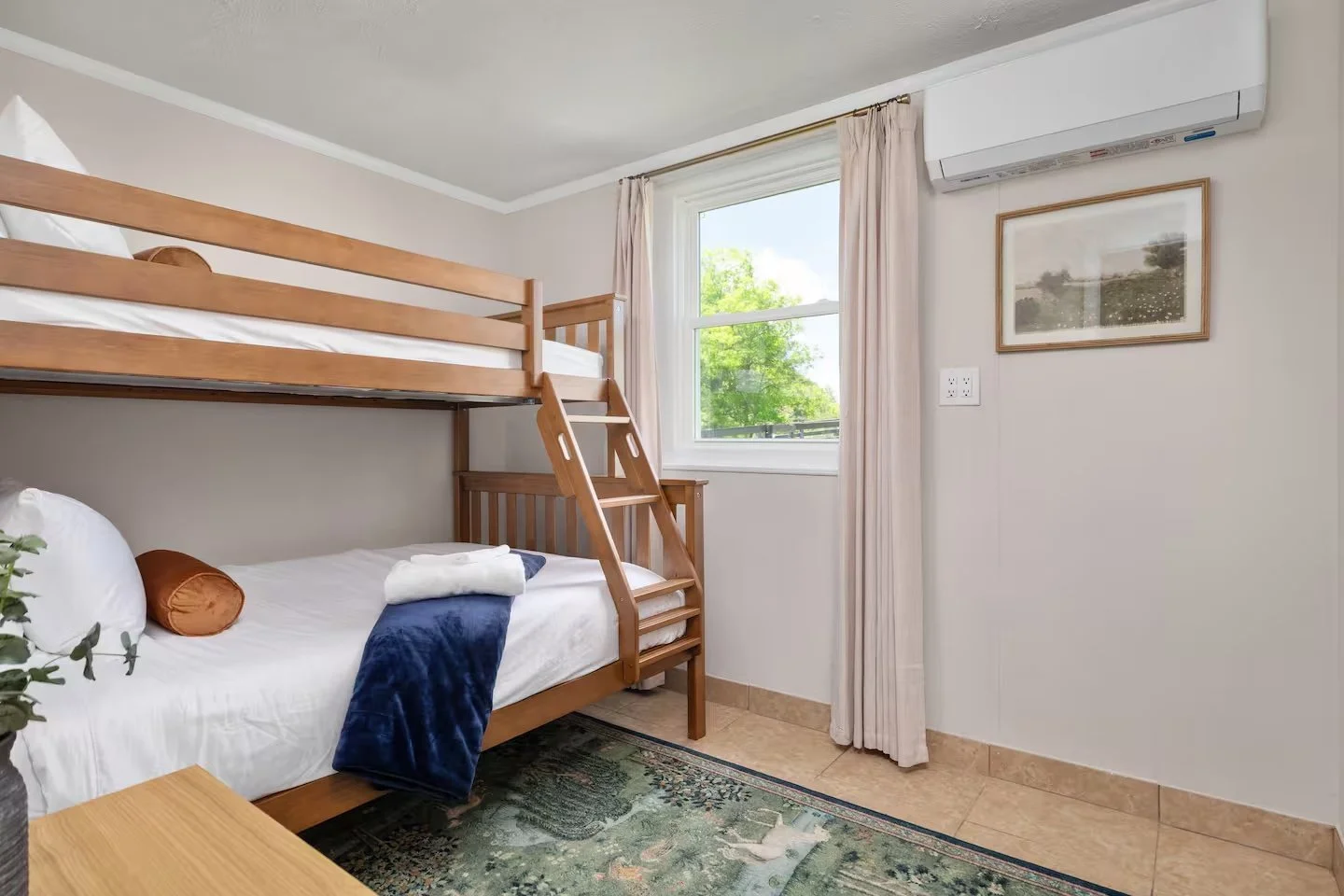 11-bunk-room-alt-view.jpg