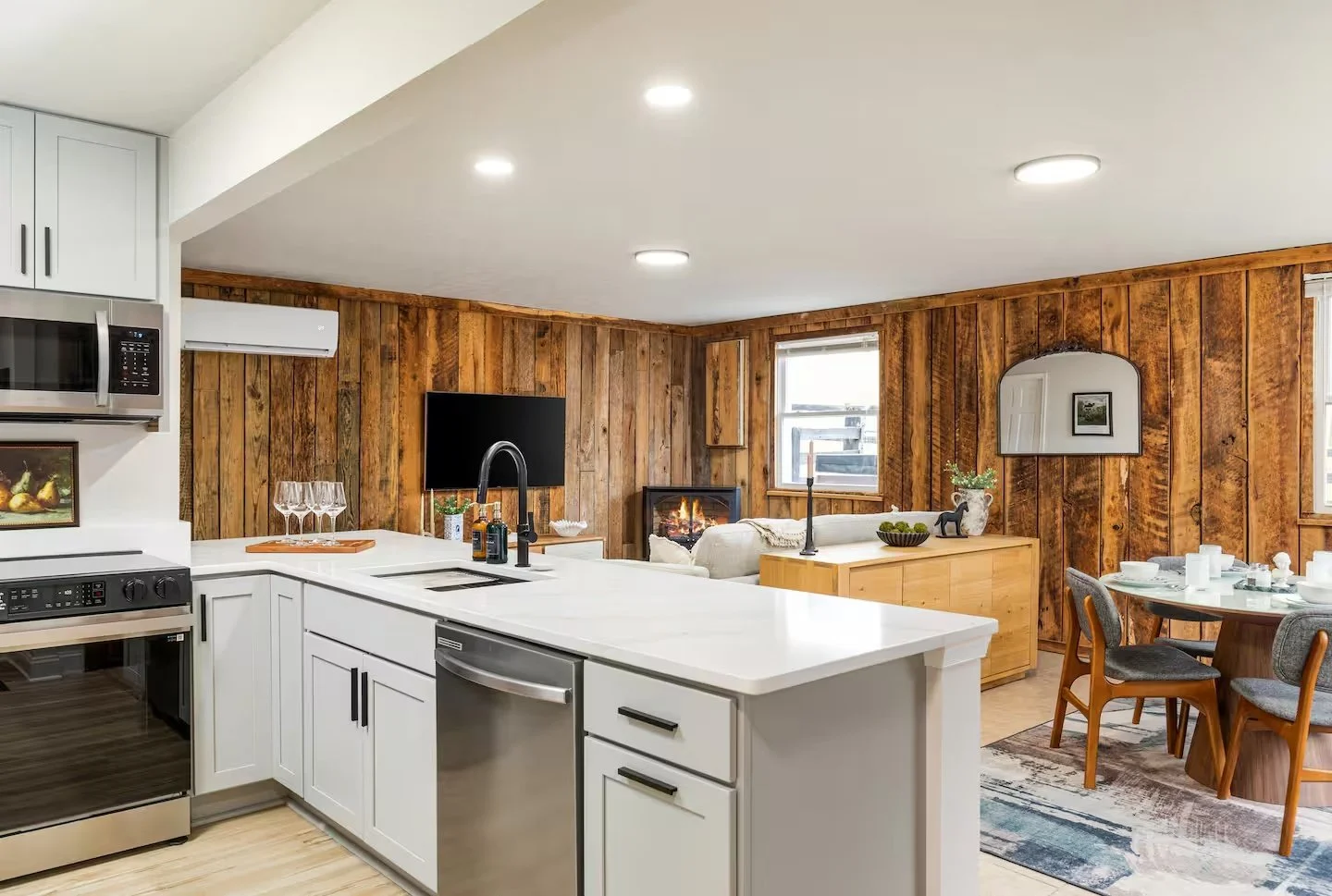 22-kitchen-dining-living-room-wide.jpg