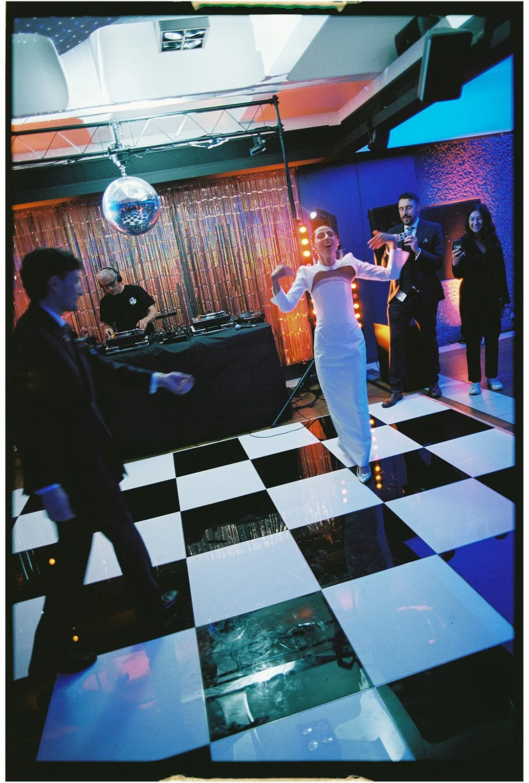 Choosing the Perfect Wedding Sound System (Without Overwhelming Guests)