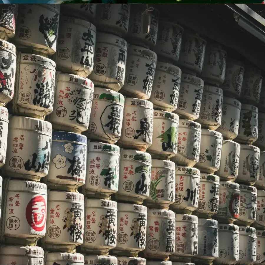 japan-tour-sake-barrels.webp