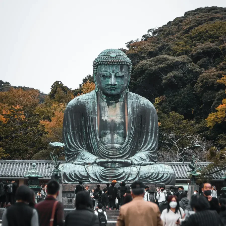 kamakura-tour-great-buddha.webp