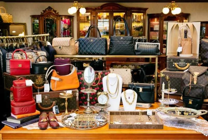 japan-2nd-hand-luxury-bags.jpg