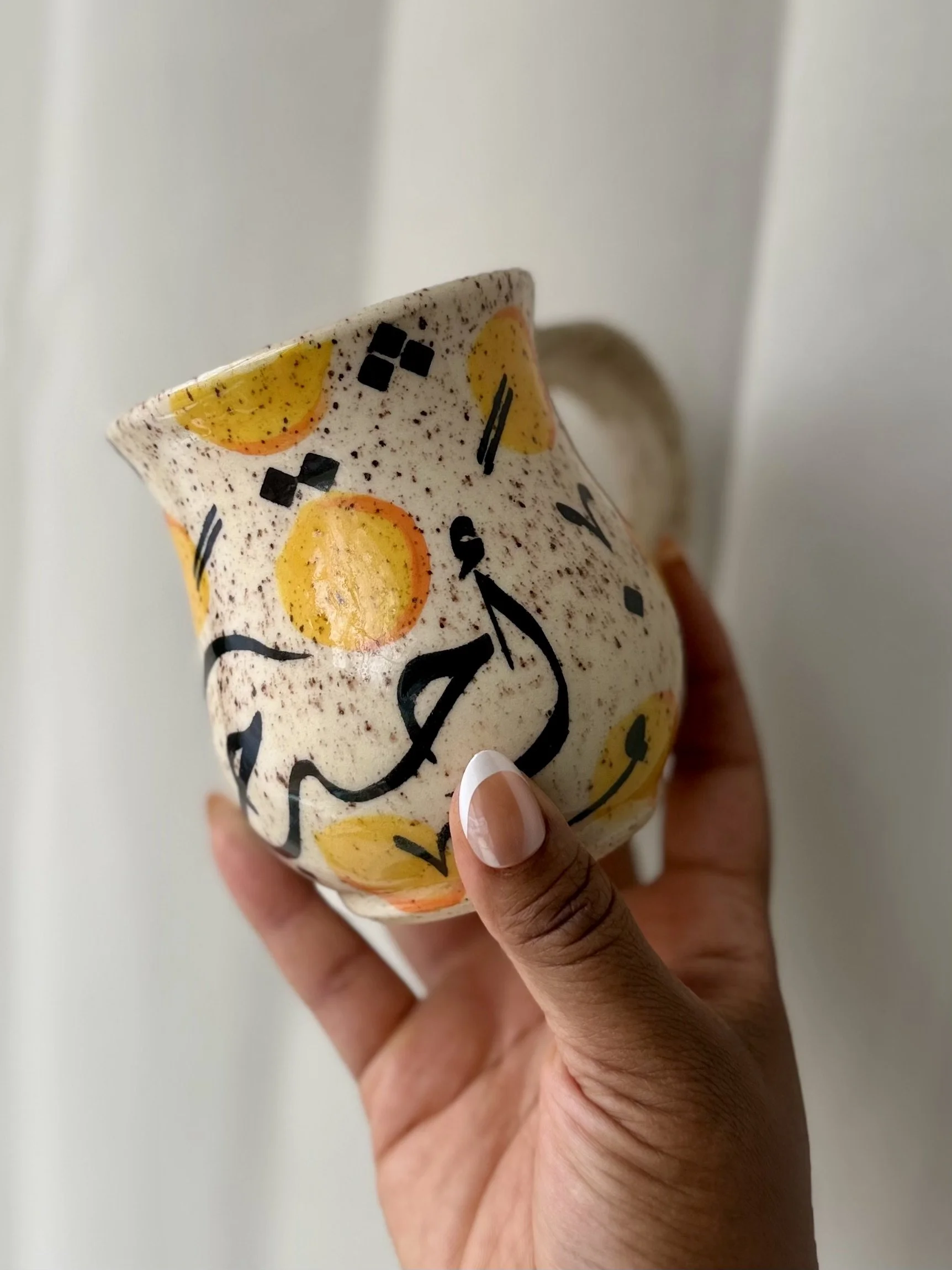 أحب حياتي (I love my life)