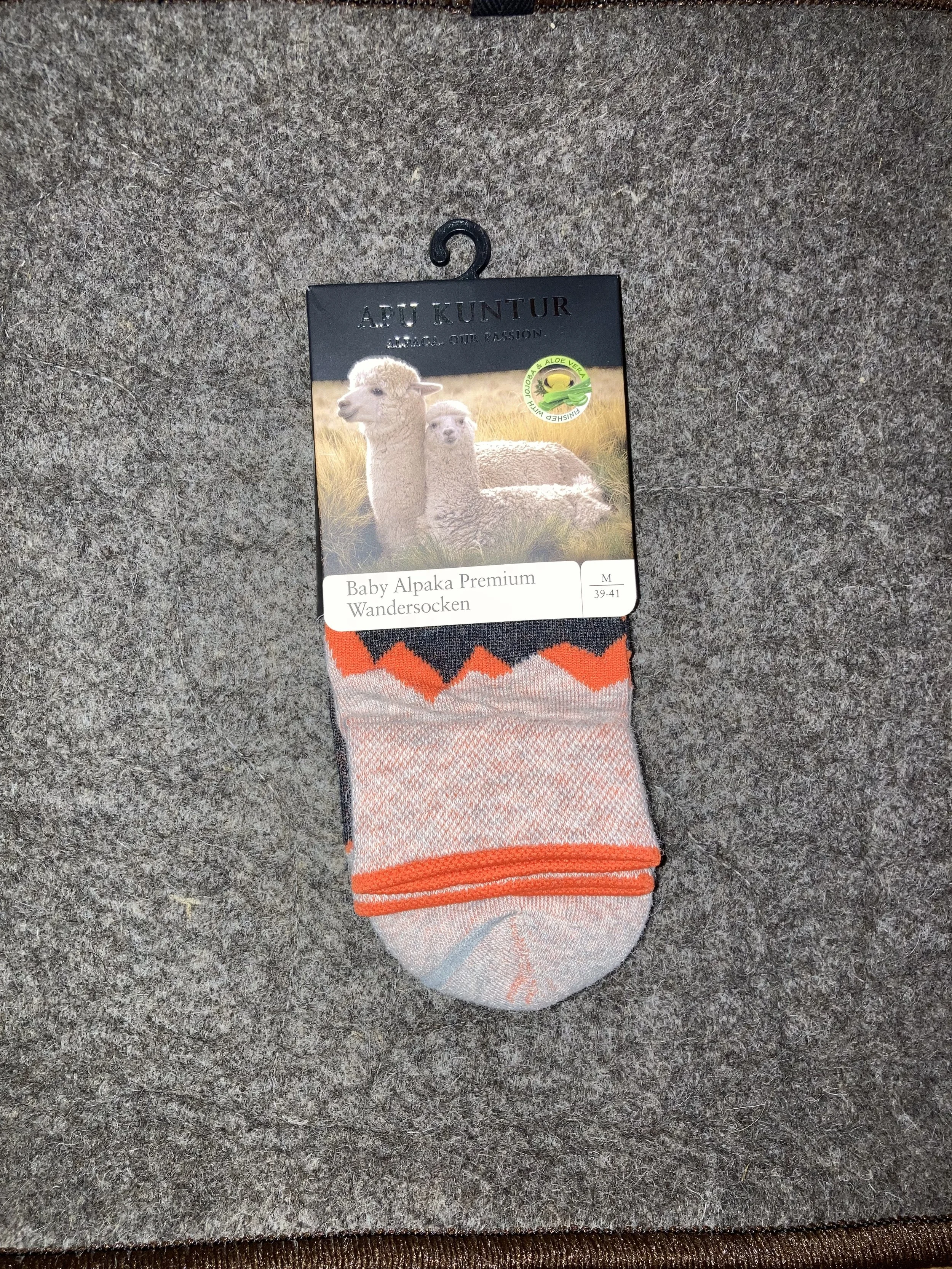 wandersocken orange 2.jpg