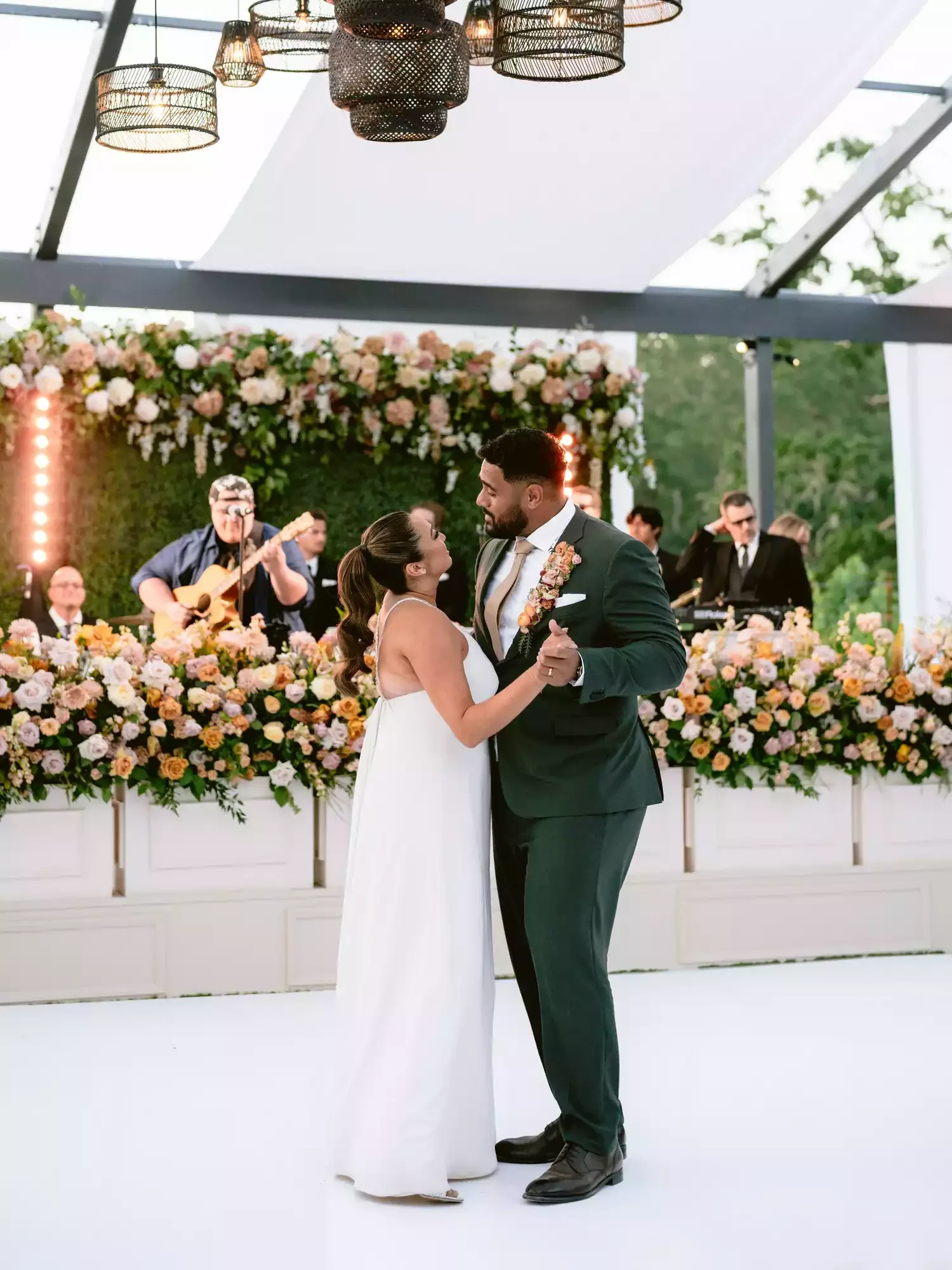 Eagle Football Star Jordan Mailata Wedding - Jennifer Cole Florals Florist Designer Healdsburg California 7.webp