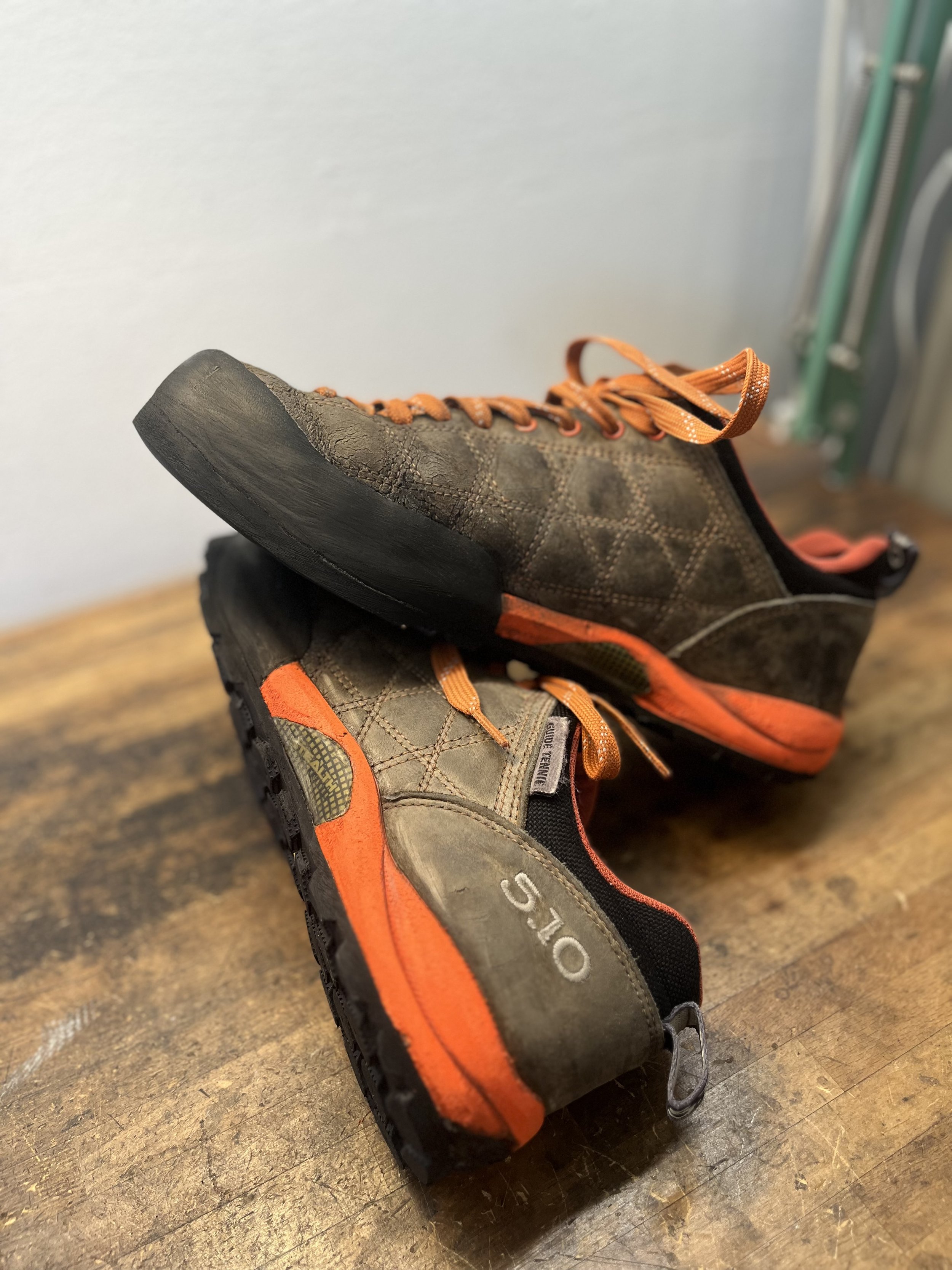 5.10 APPROACH GUIDE TENNIES