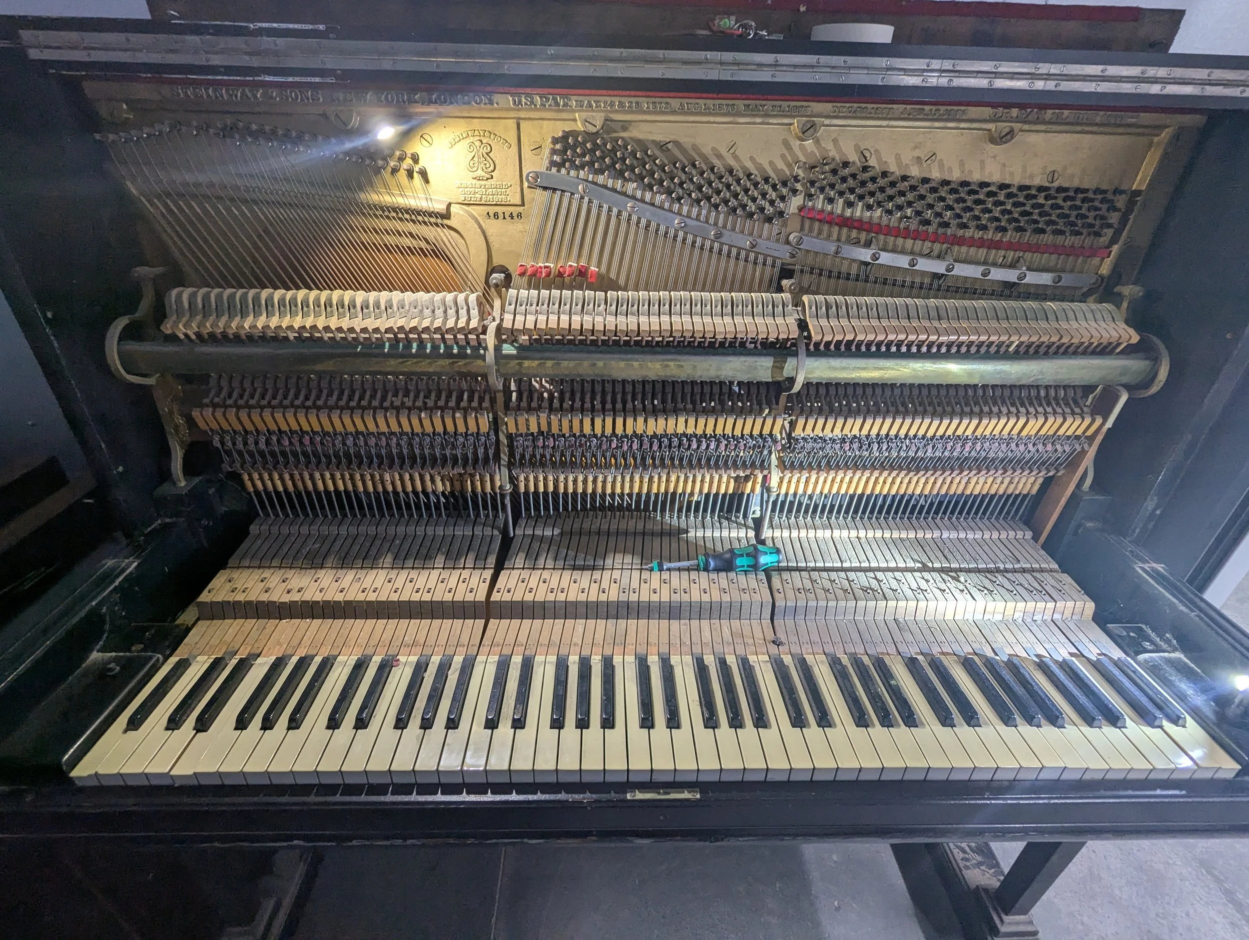 1881 Steinway upright features