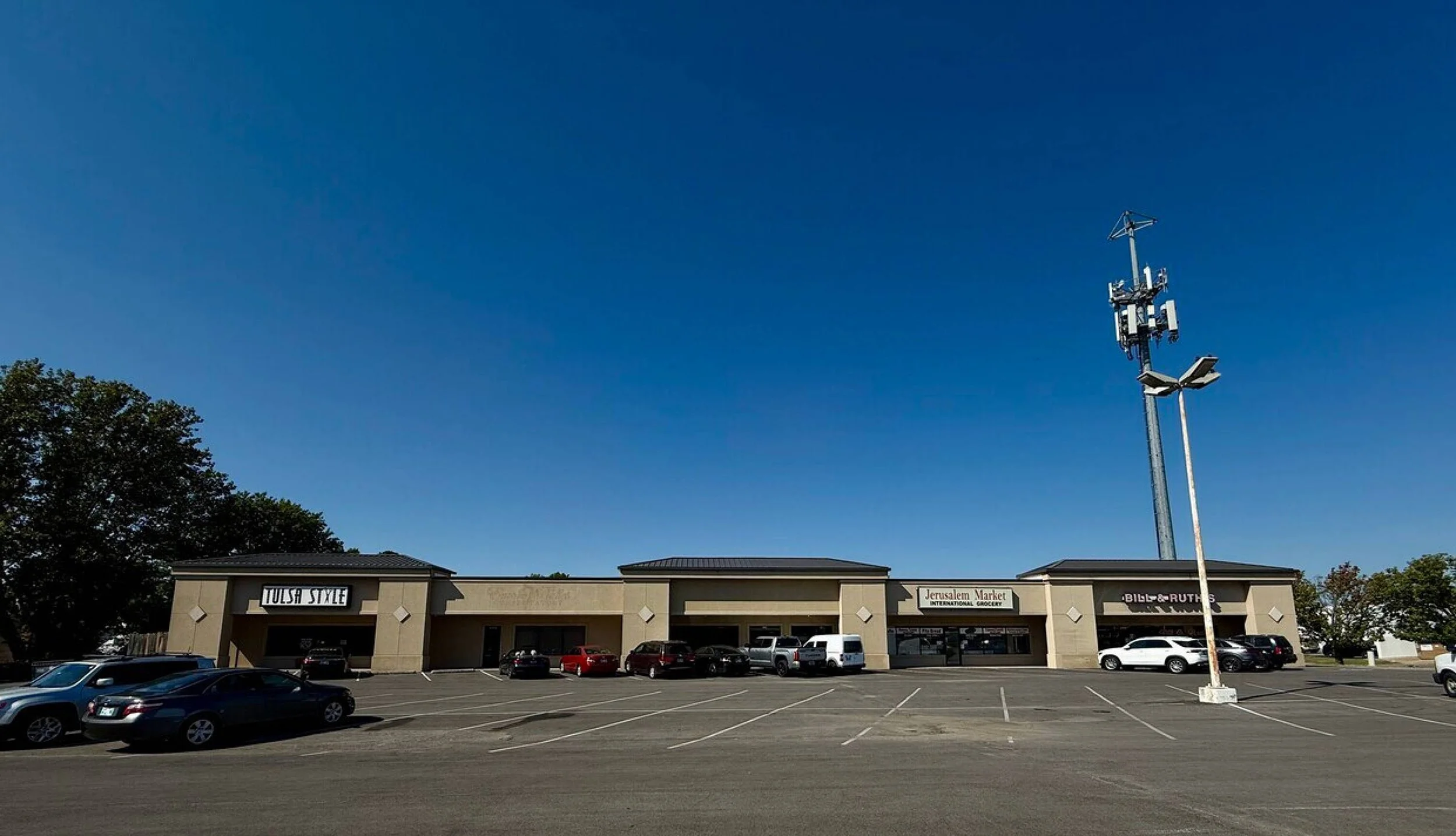 6124 East 51st Place, Tulsa, OK