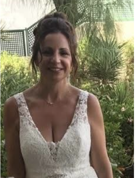 Nicky Dunning in a wedding dress FIT Nutrition & Testing Clinic