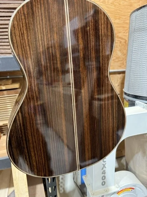The french polished guitar