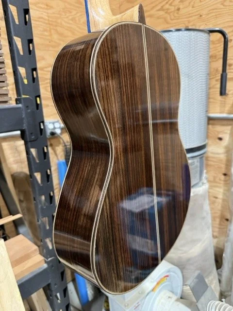 The french polished guitar