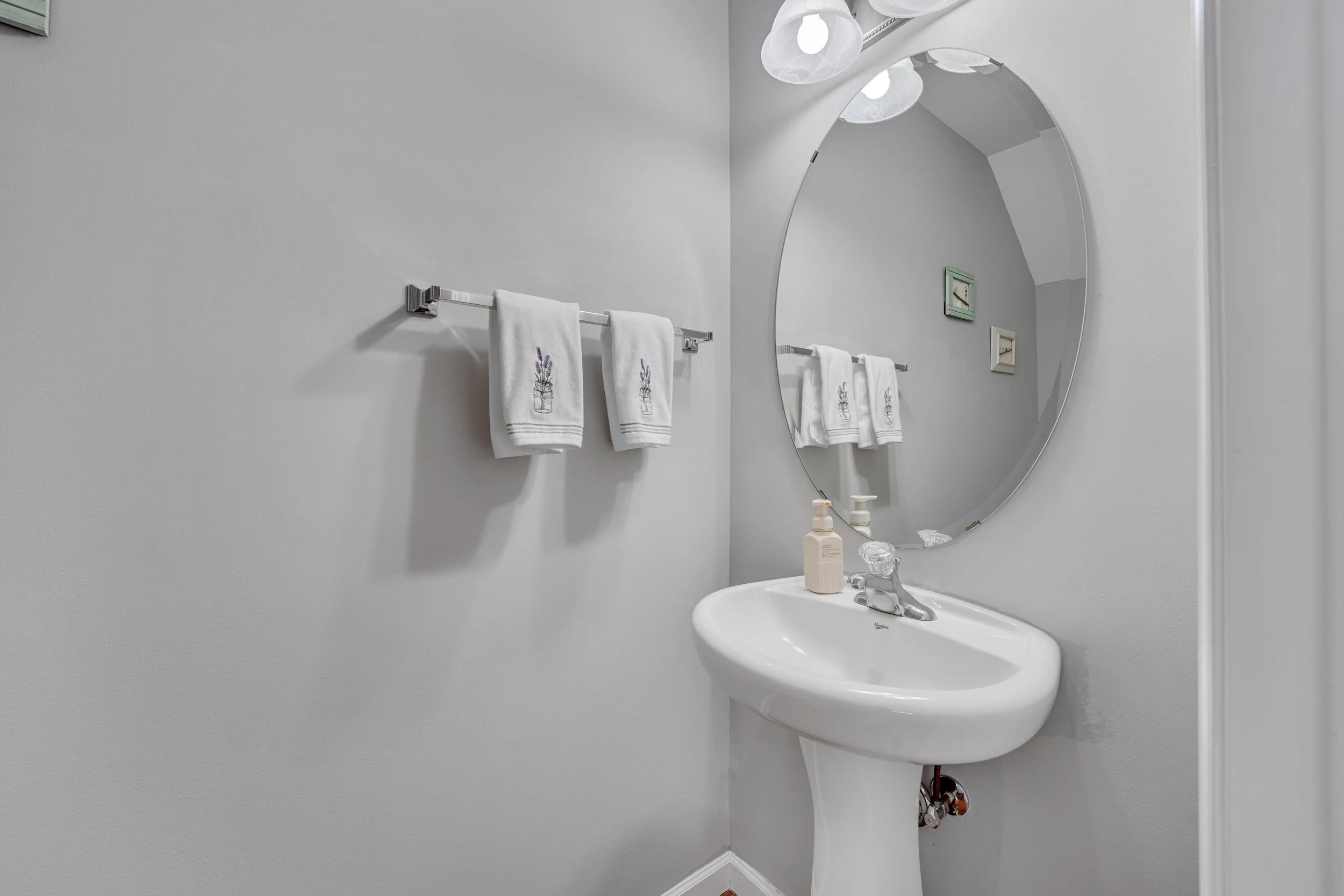 16-2805 Corbett Grove-16.jpg