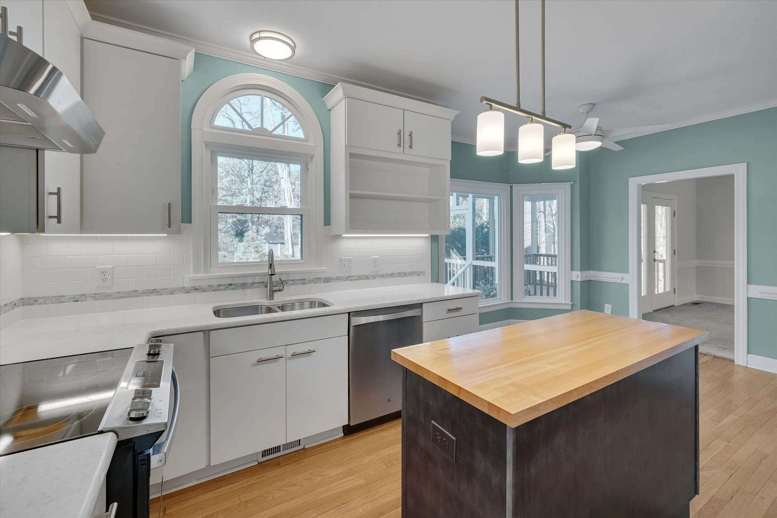 23-6713 Ascot Ct -21.jpg