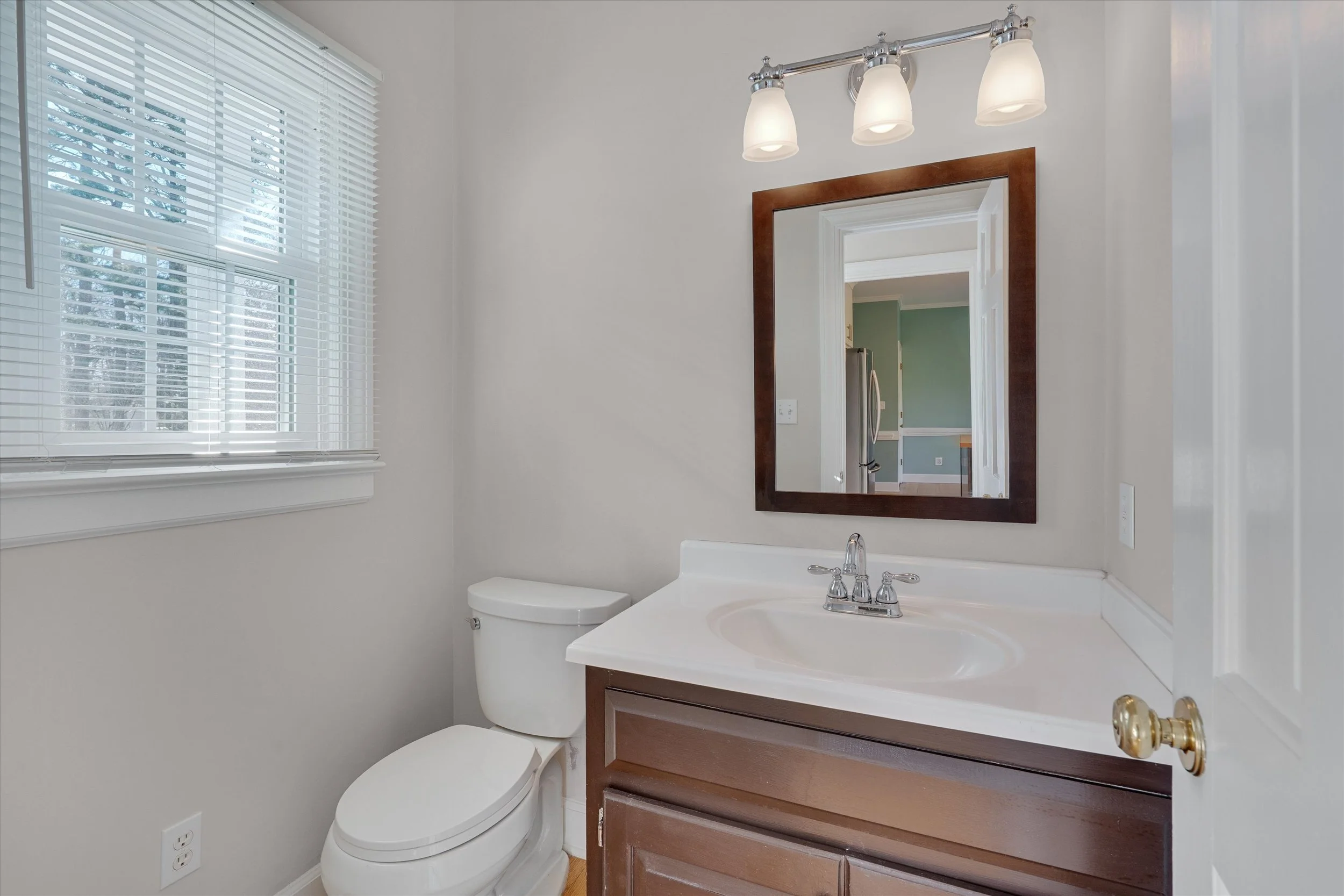 24-6713 Ascot Ct -22.jpg