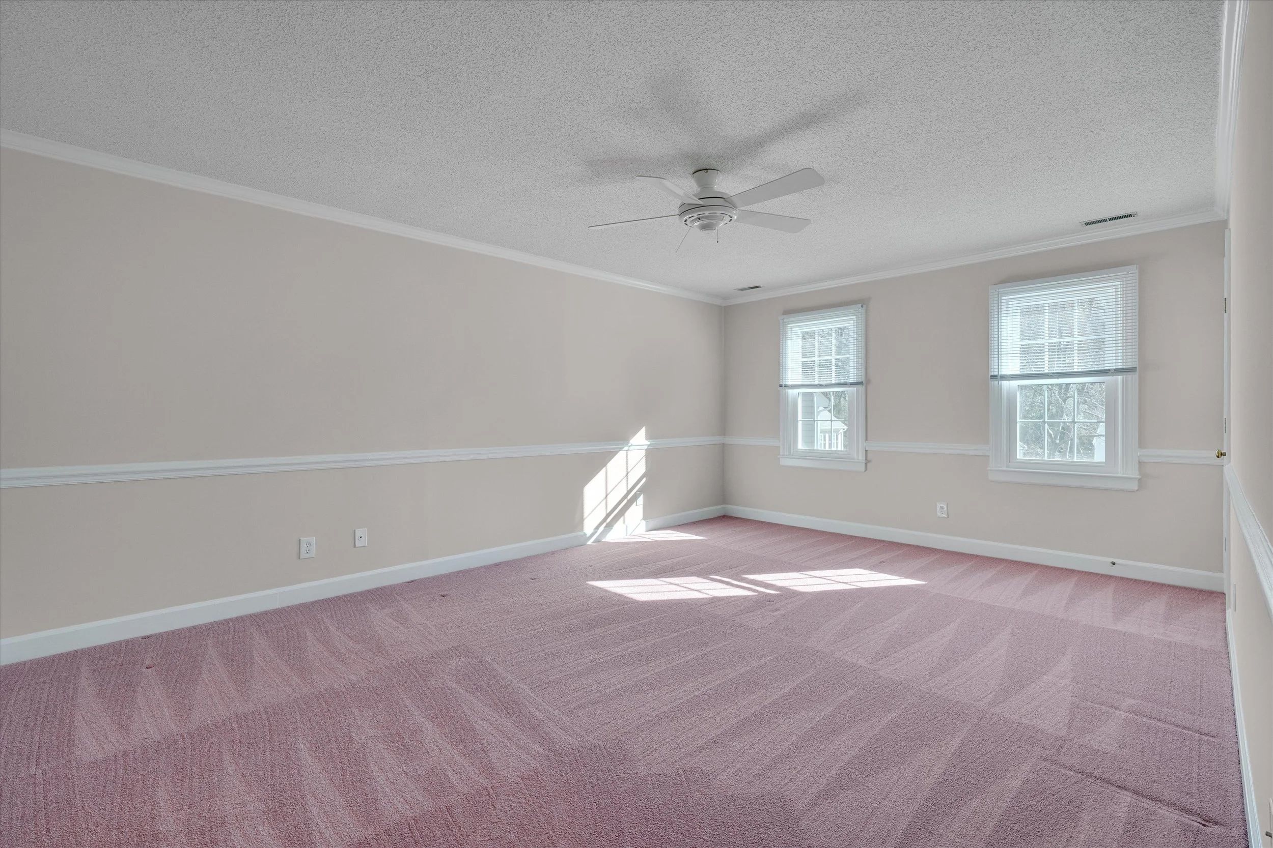 26-6713 Ascot Ct -24.jpg