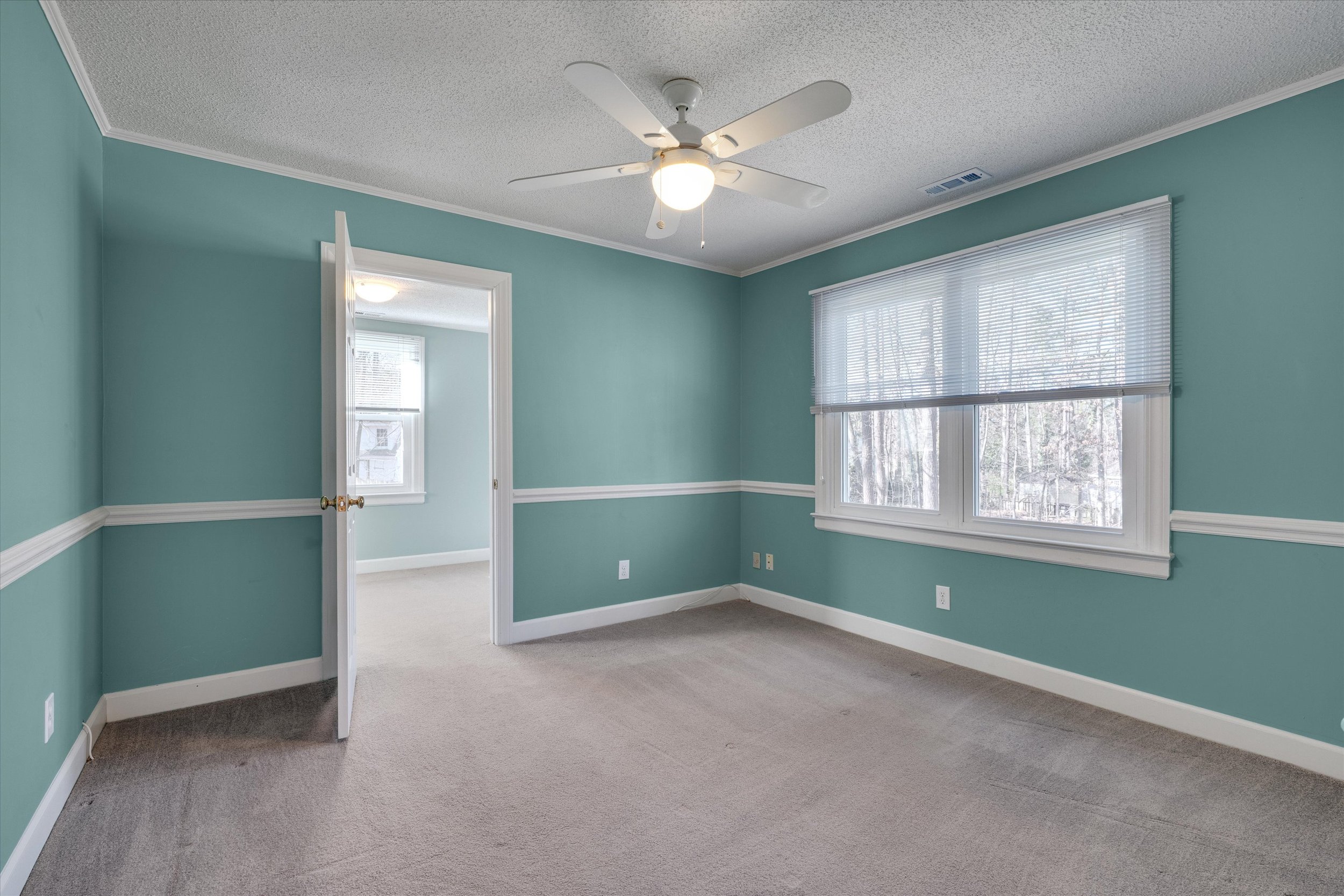 31-6713 Ascot Ct -29.jpg