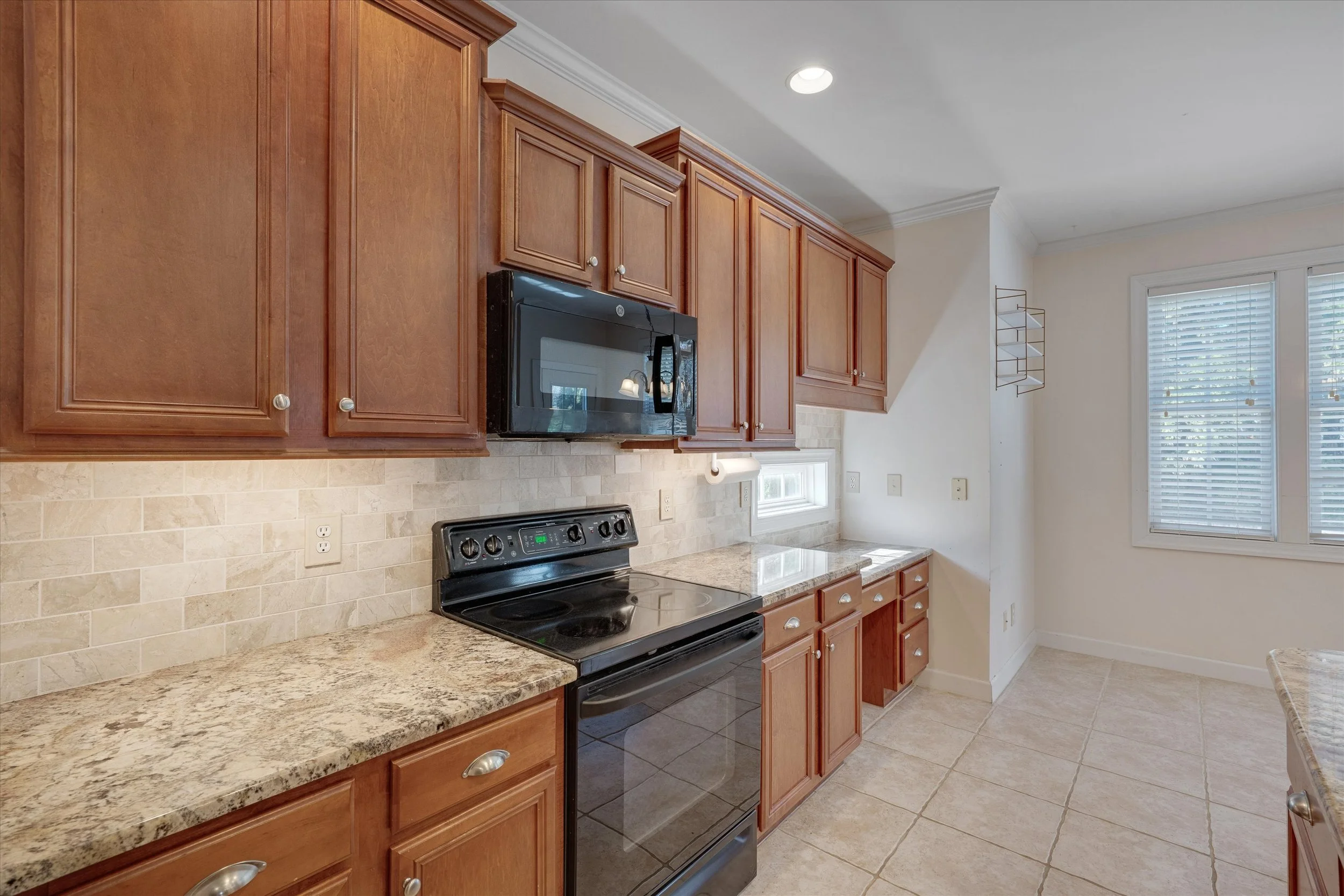 21-112 Beckford Rd-21.jpg