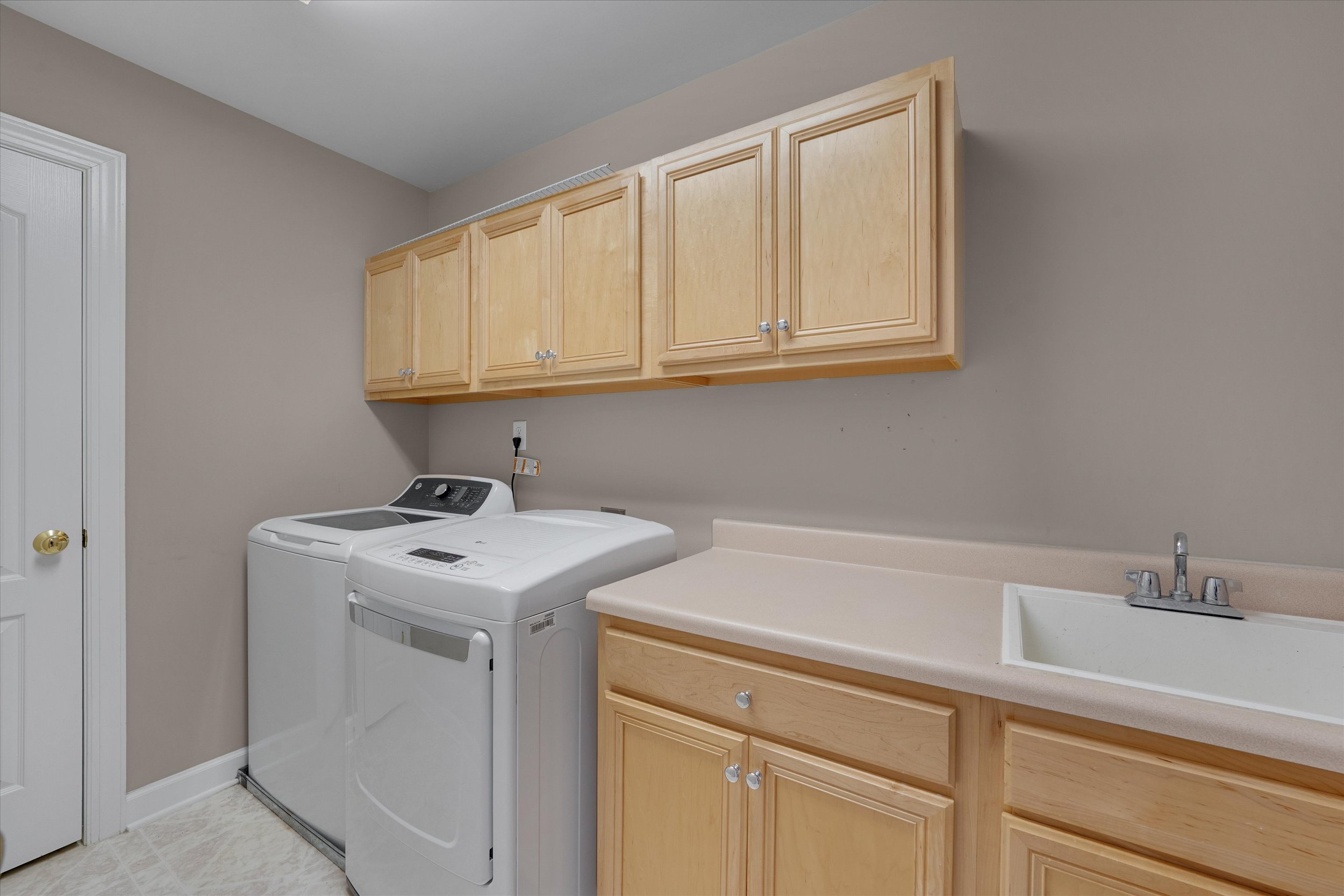 43-112 Beckford Rd-43.jpg