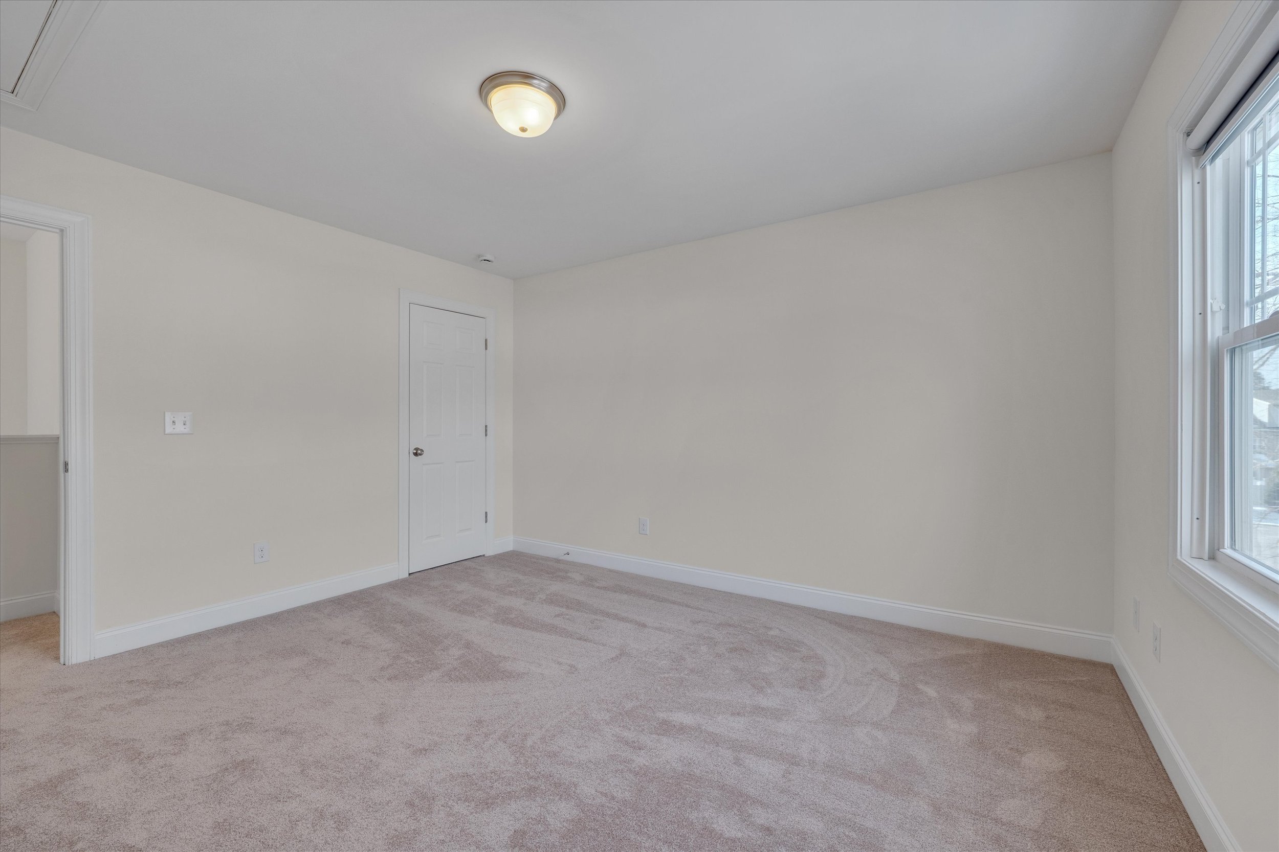 28-1812 Falls Landing-20.jpg