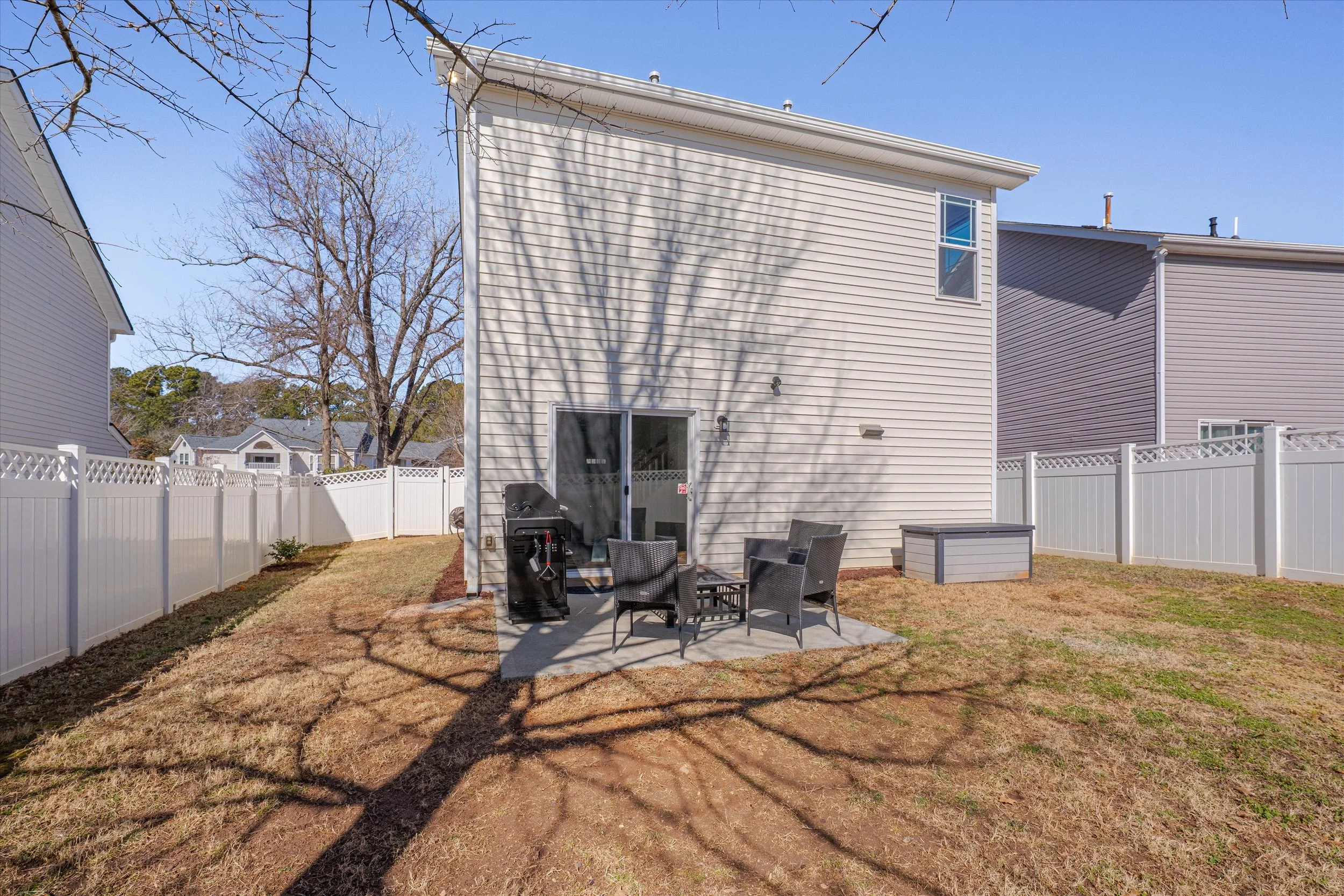 06-1812 Falls Landing Exteriors -6.jpg