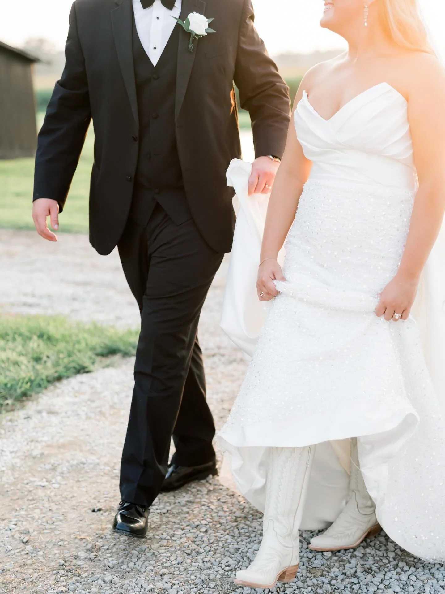 Snow day 4,567. Don&rsquo;t mind me, just dreaming of summer wedding nights like these 🌅✨💍

Photographer: @rebeccaannaesthetic 
Dress: @oliazavozina 
Hair: Amanda Cowan
Makeup: @artistryby_emmy 

#weddingcoordination #weddingcoordinators #evansvill