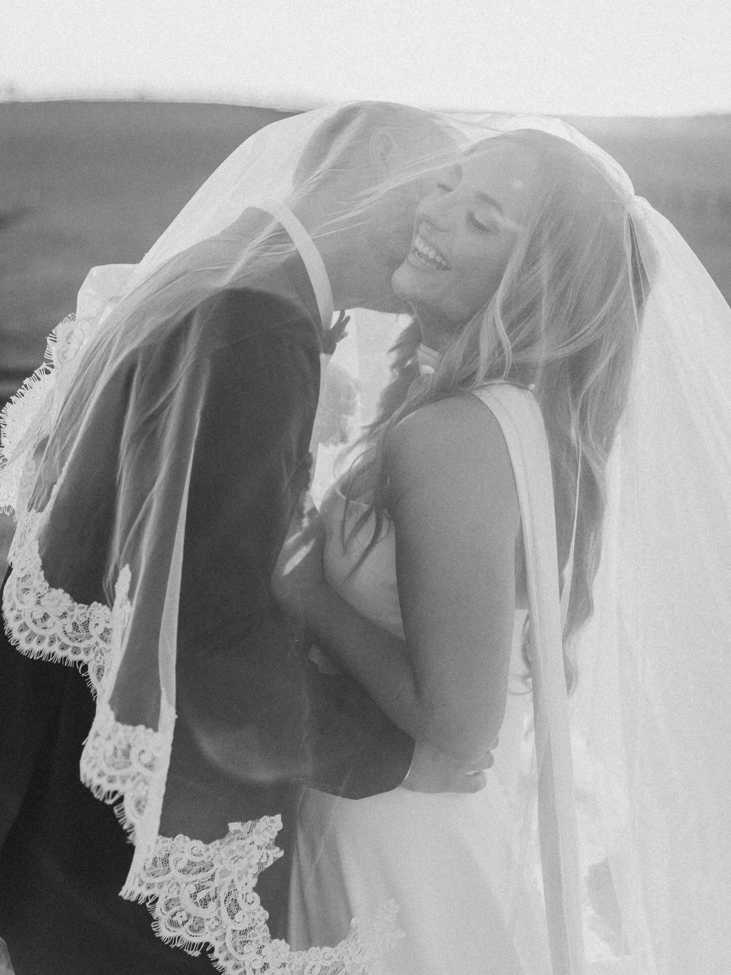 Golden hour but make it black + white 🤍 ✨🖤

ps apparently we work with professional models 🔥

Vendor Team 😍
Photographer: @madelynshaynephoto + @picsbyans 
Videographer: @scottfilmco 
Venue: Family home 
DJ: Evansville DJs
Florals: Bittersweet Fl