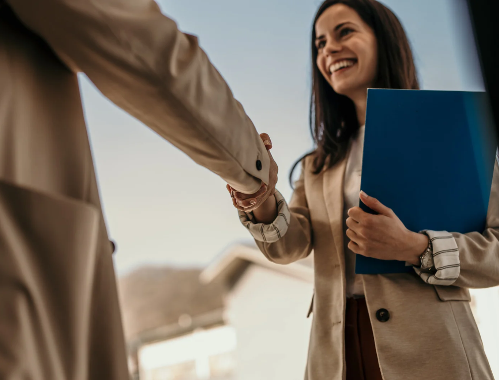 Creating a Compliant New Hire Packet in California