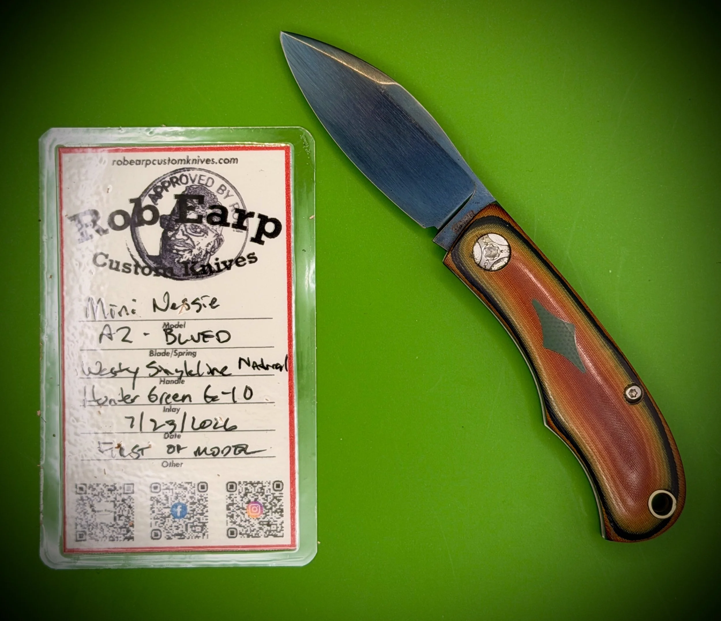 Mini Nessie
3" Closed
2 1/4" Blade