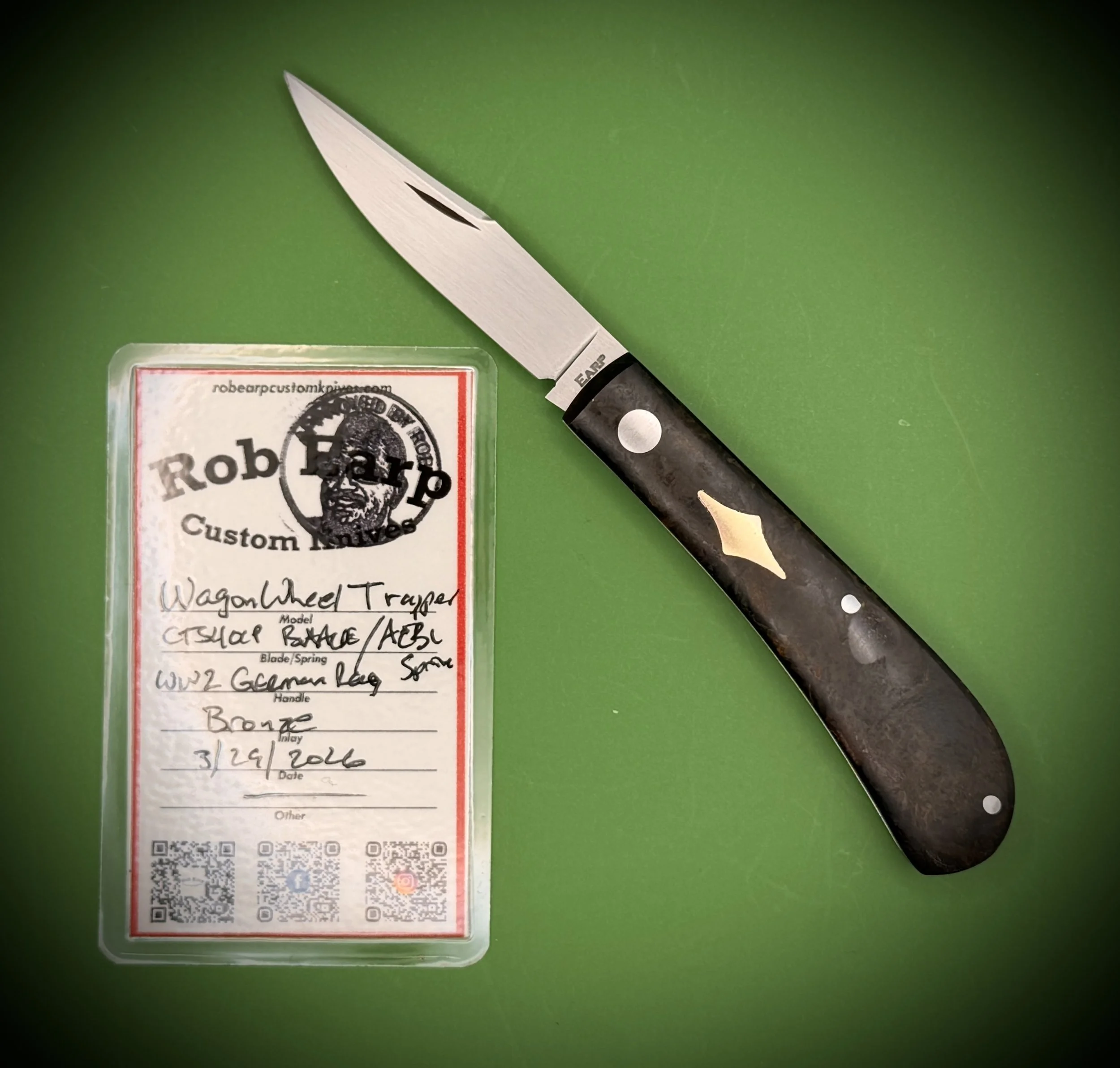 Wagon Wheel Trapper
3 5/8" Closed
2 3/4" Blade