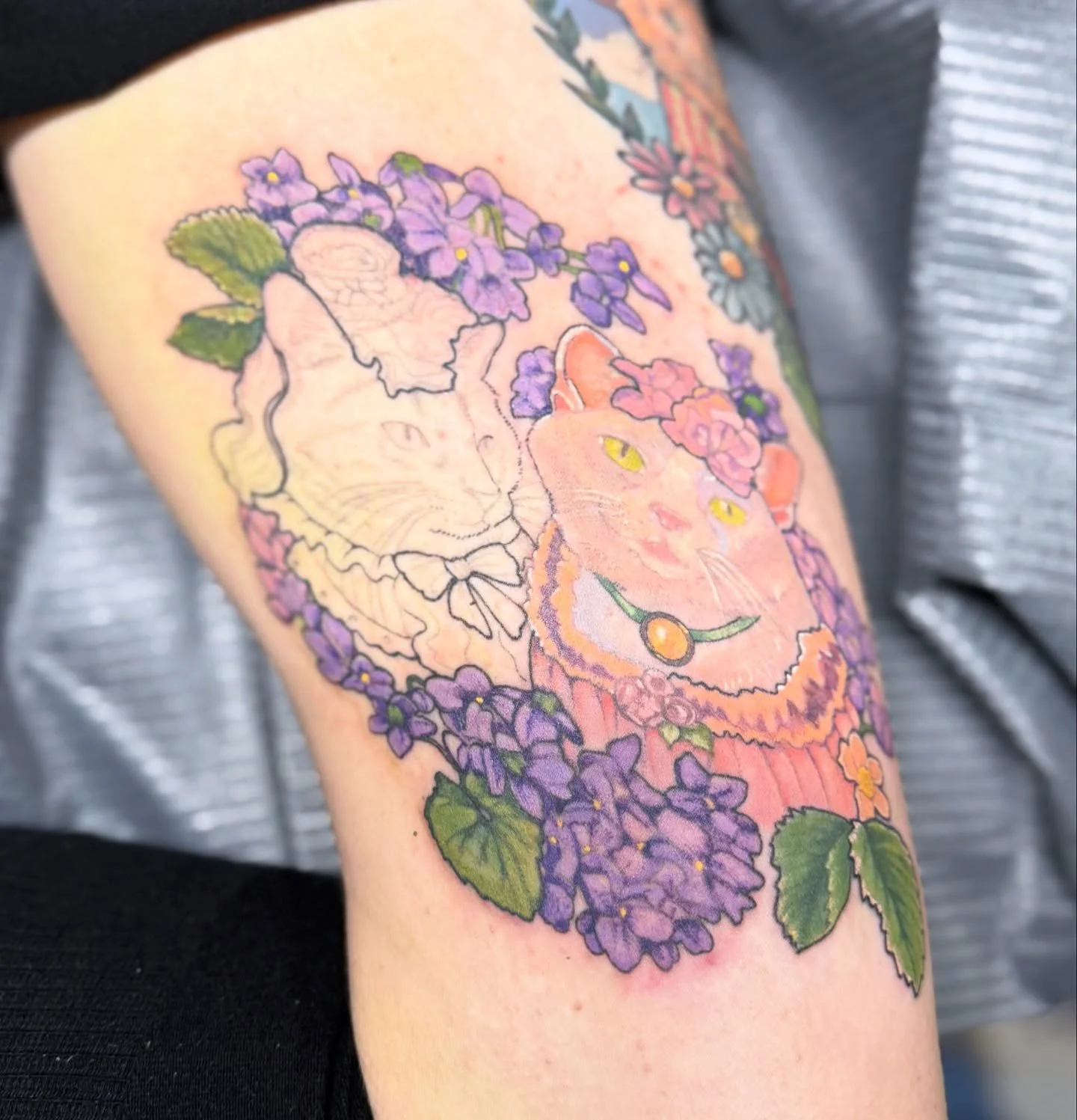 So ready to finish these debutante kitty cat ladies on Mal&rsquo;s poor inner thigh 😅 I know that was spicy.