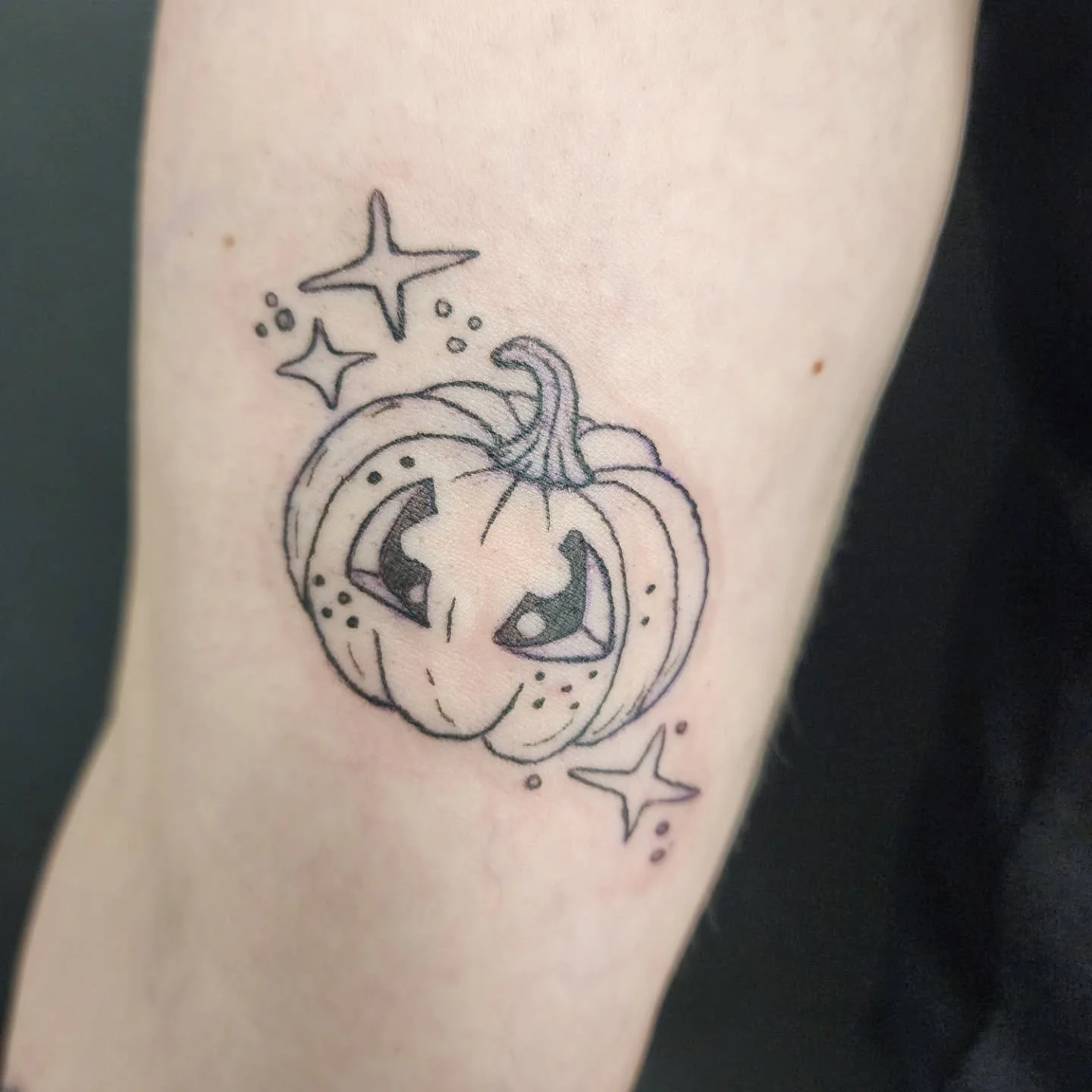 Some spooky flash and a Saints logo! 🎃🖤