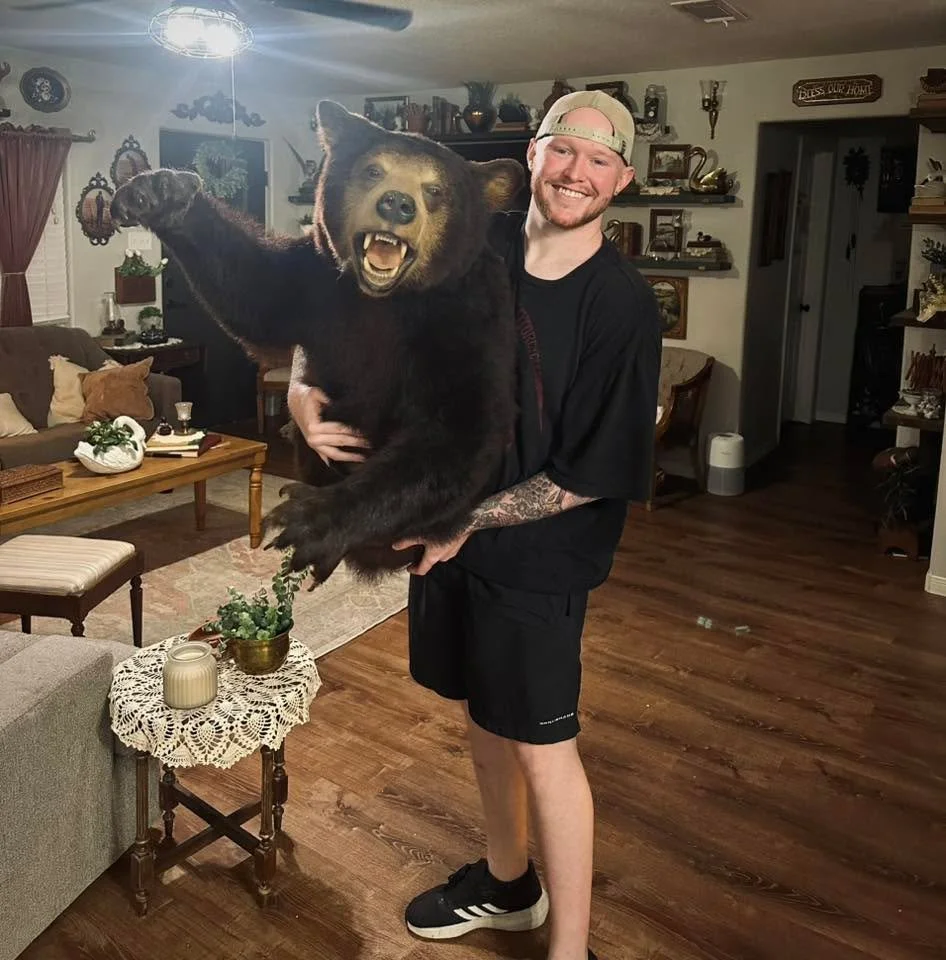 Well, I own a bear now&hellip;..
Another gorgeous BEAST added to the collecting 🙌🏻🤩
What should I name this one?🤪