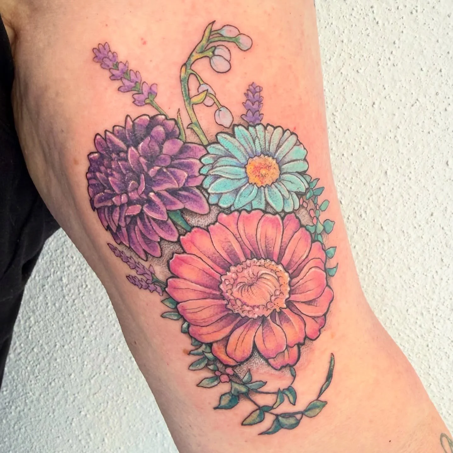 A few pretty flowers for sweet Lori 😘💐