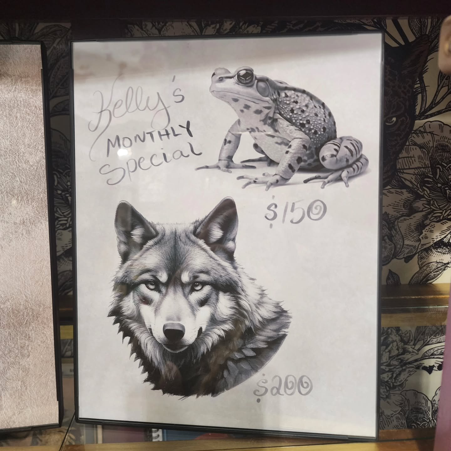 Hi friends!!! I'm offering a special on a couple of pieces I'd like to tattoo! I've been practicing black and gray realism-ish on fake skin but, I'm ready to give these critters a home. As always, thanks for looking and following my journey 🖤🩶🤍
@i