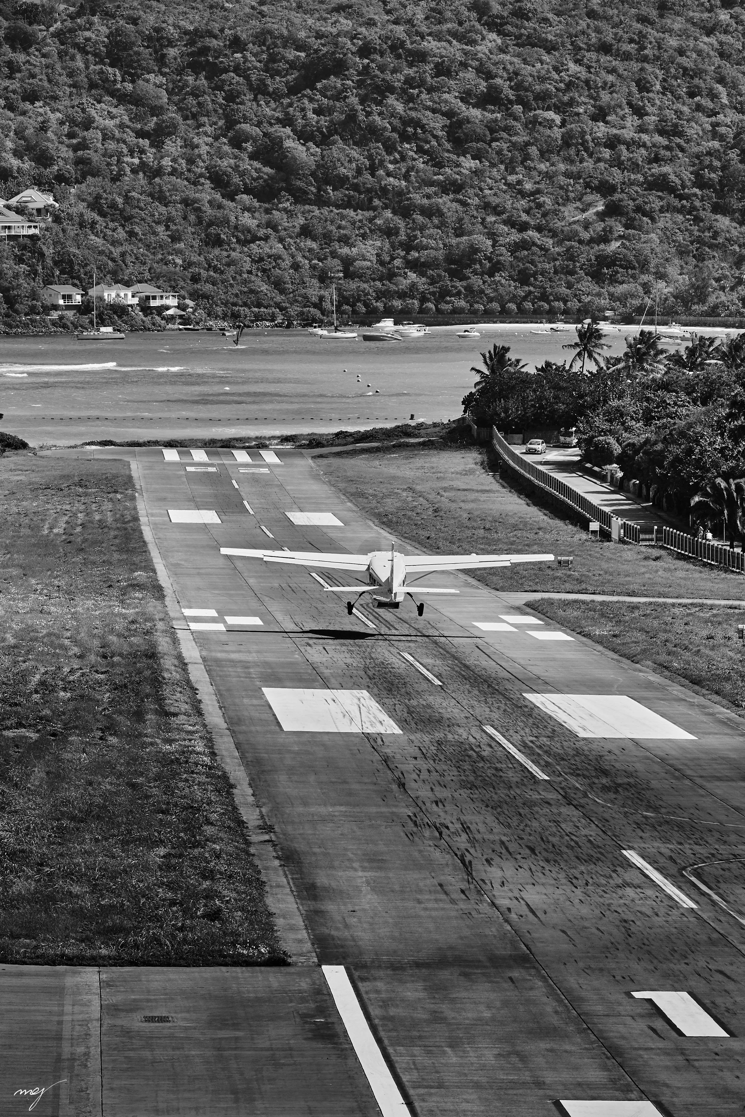 Airport - 2014 - #129