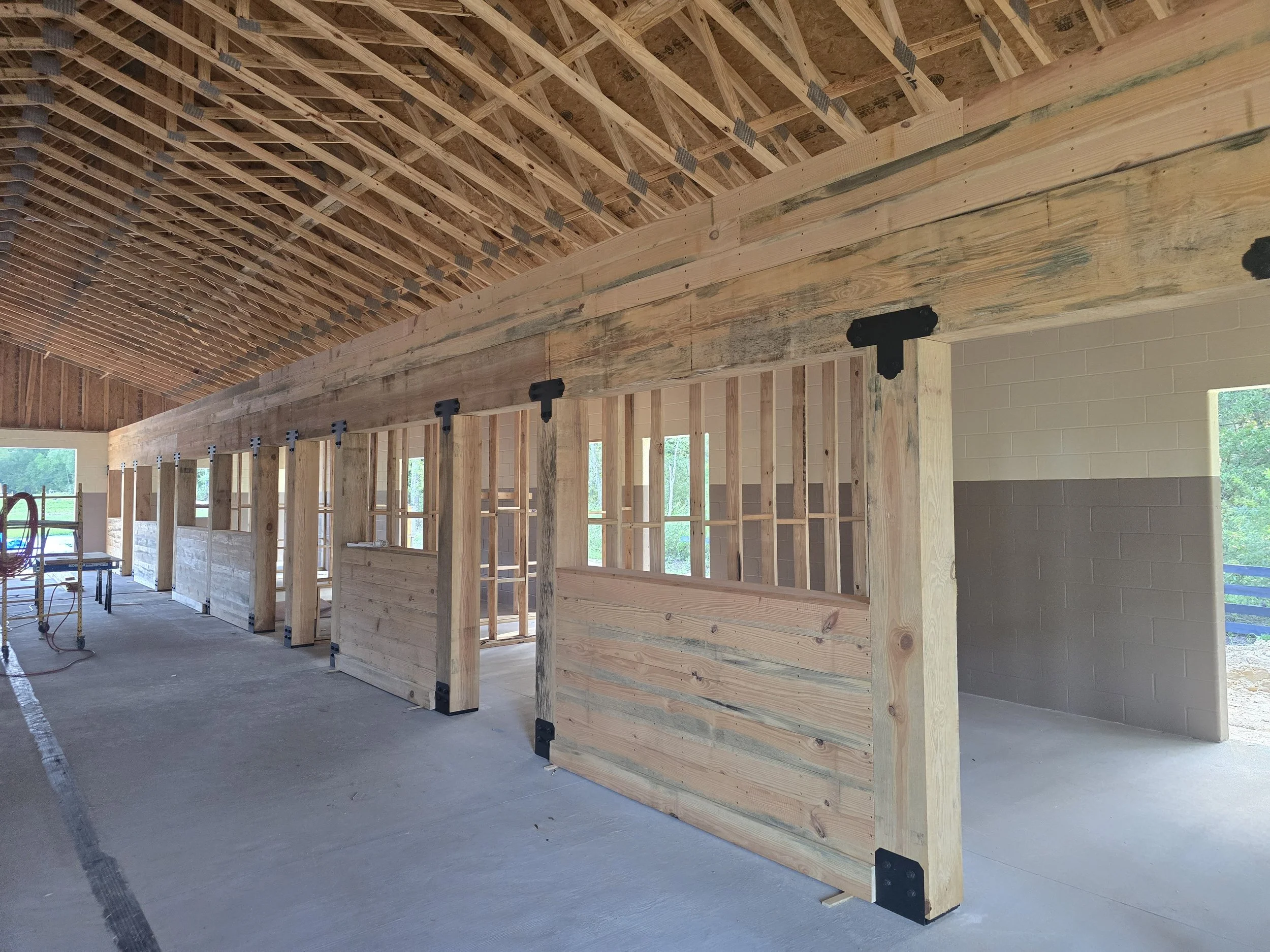 Stall Fronts with columns and beams