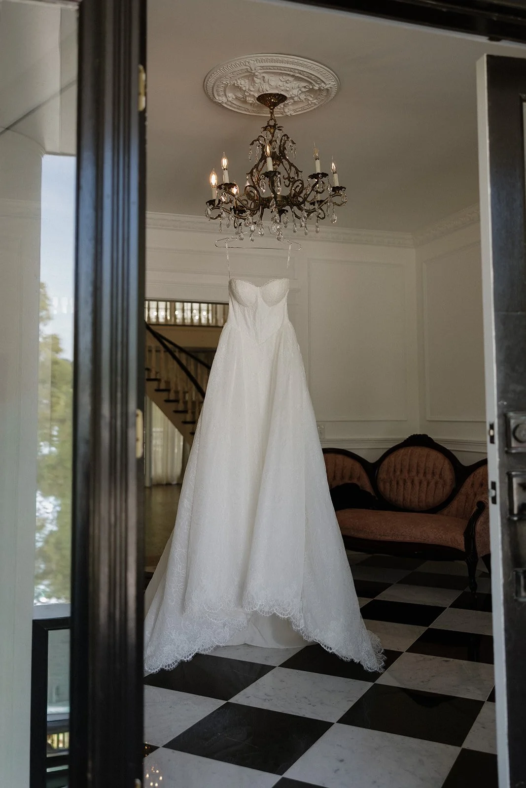Is Buying Your Wedding Dress an Emotional Decision or a Scientific One?