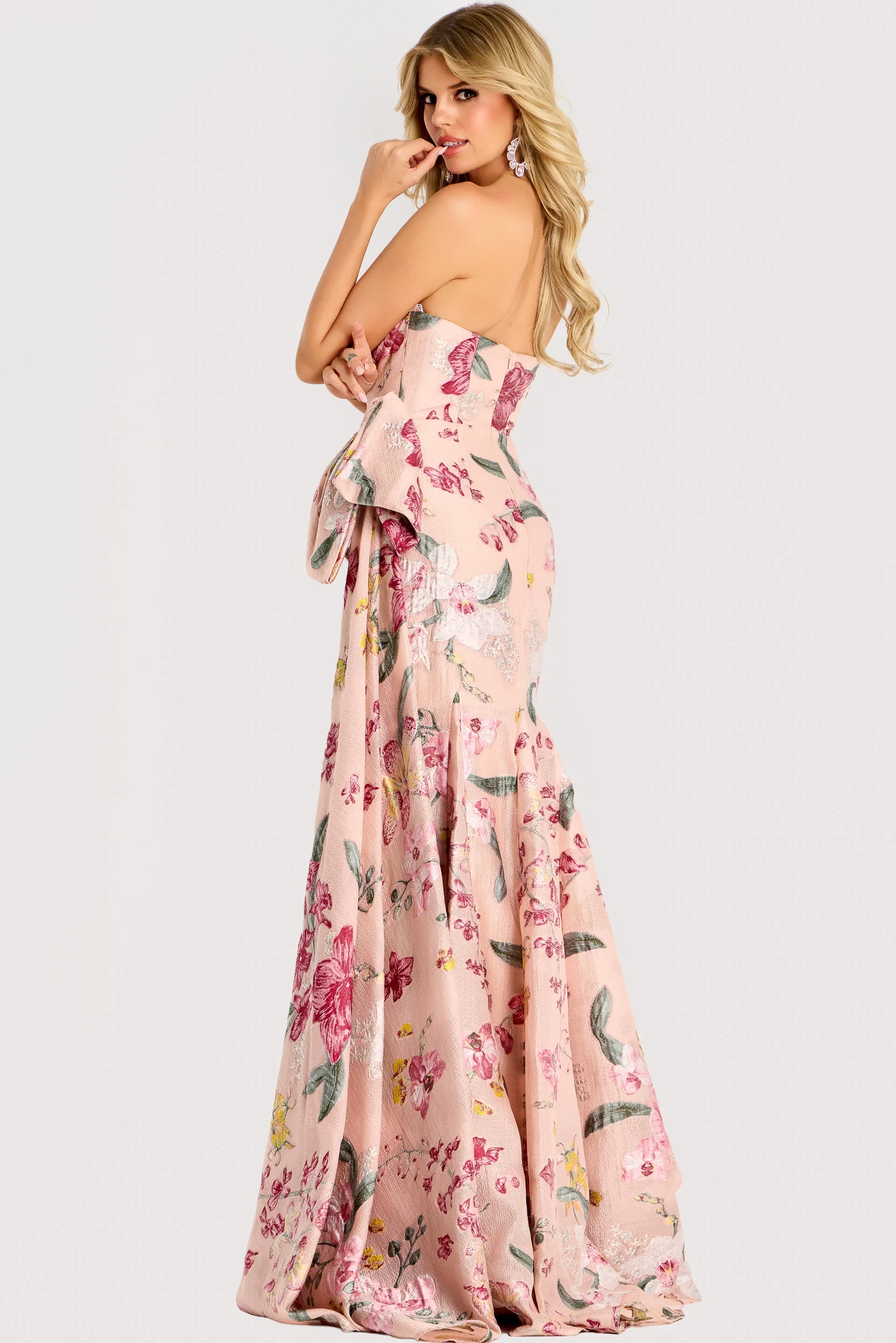 46242_MULTI_14063.webp