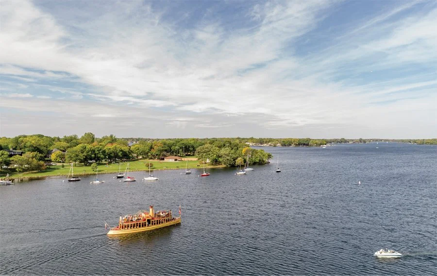 Wayzata Beach &amp; Shaver Park (Wayzata)