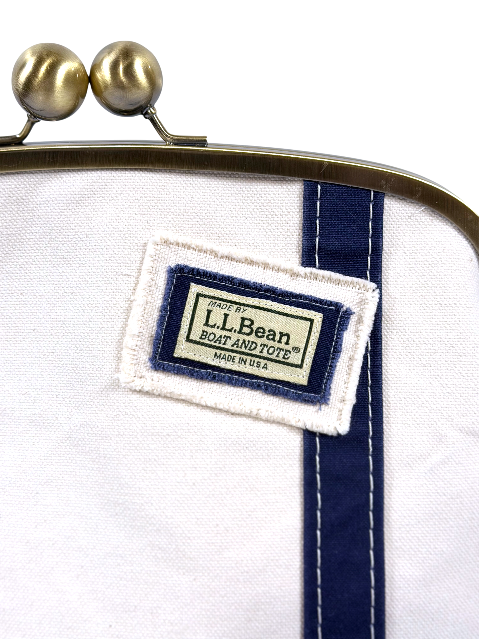 Kisslock tote Navy IMG_0535.png