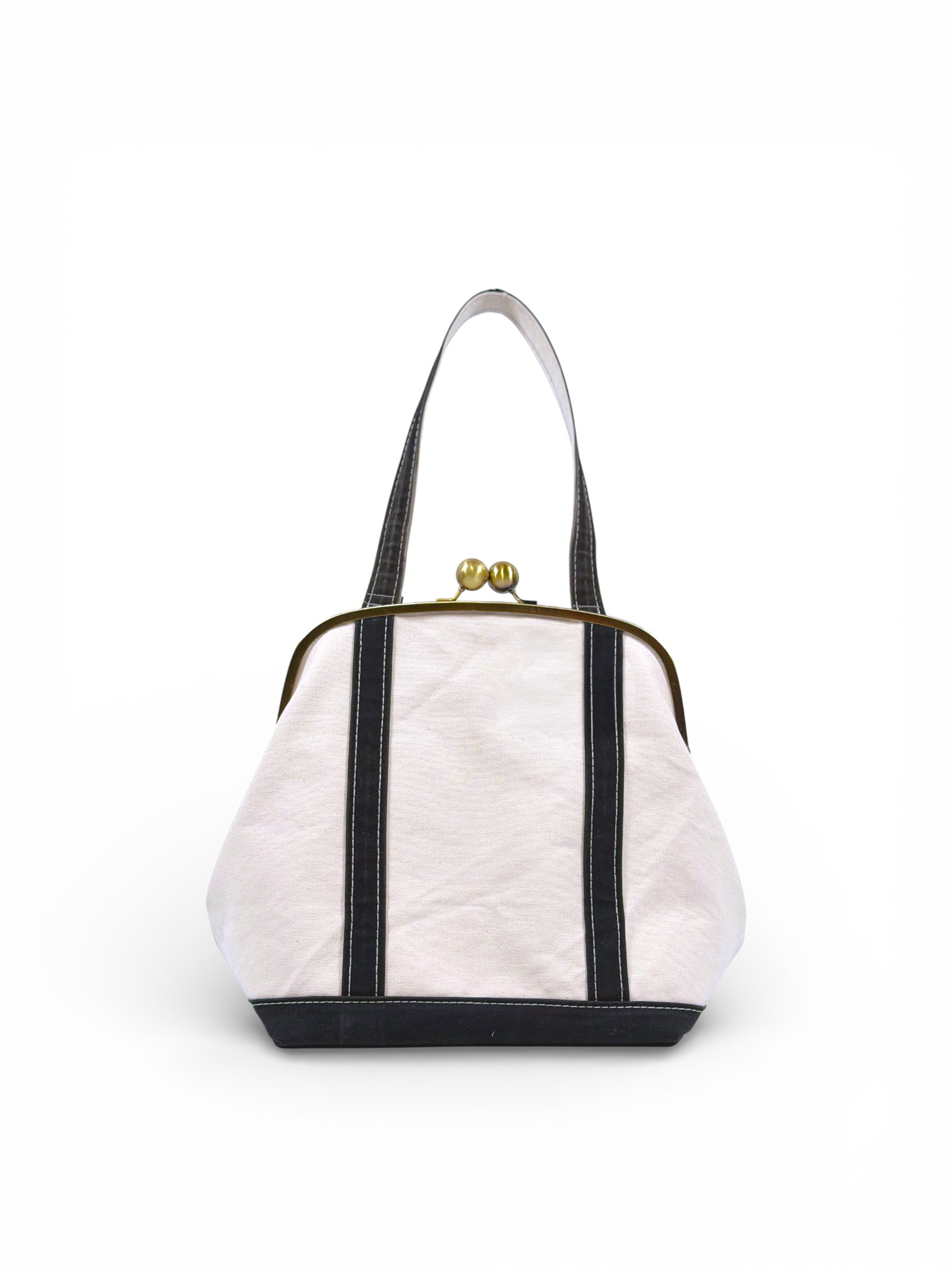 Kisslock tote Black NO PATCH IMG_0549.png