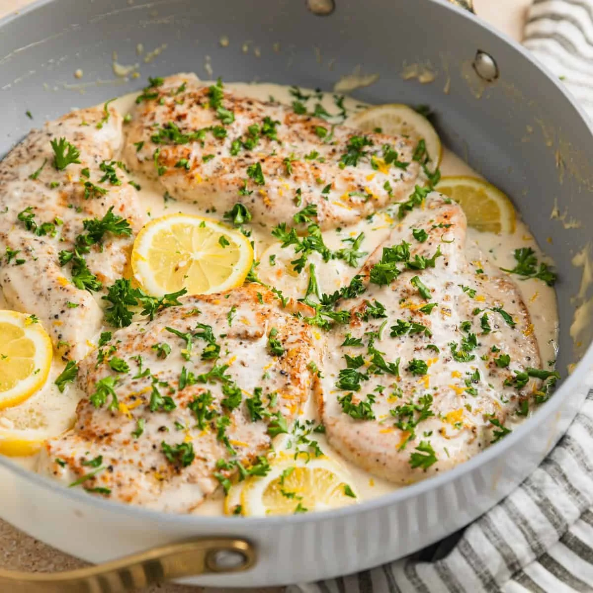 Creamy Lemon Garlic Chicken Skillet